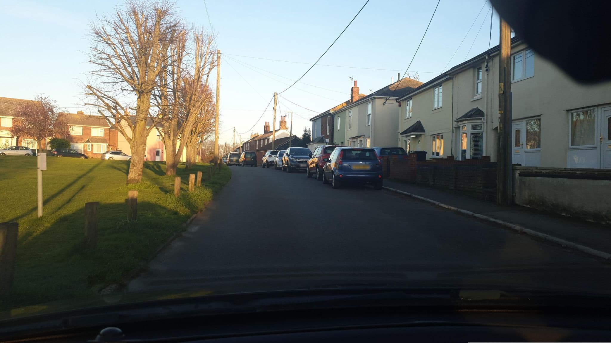 Street view near Ropewalk View, Brightlingsea — © edloach (CC BY-SA · Mapillary)