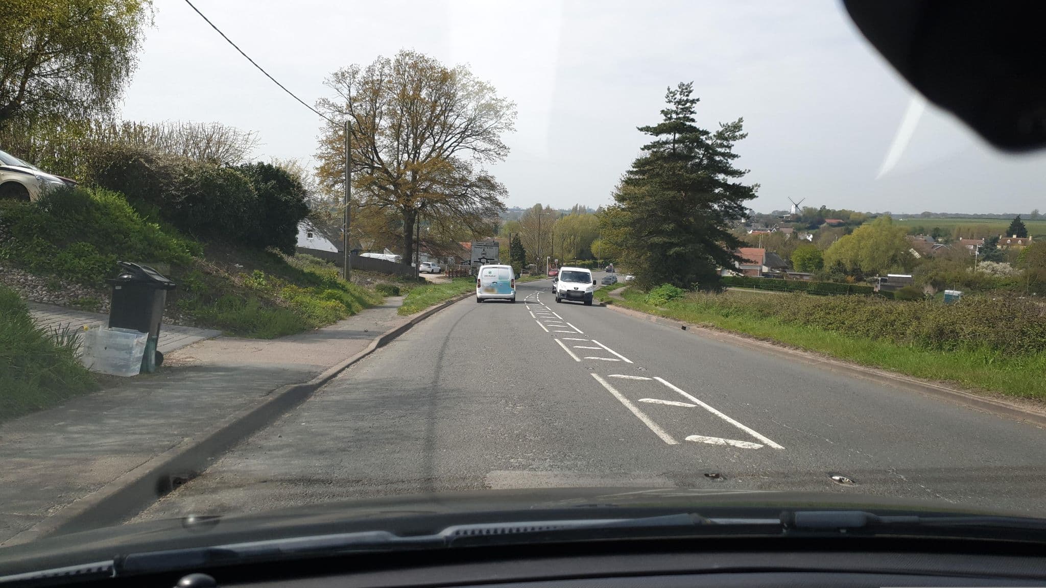 Street view near Roborough Bed and Breakfast, Dovercourt — © edloach (CC BY-SA · Mapillary)