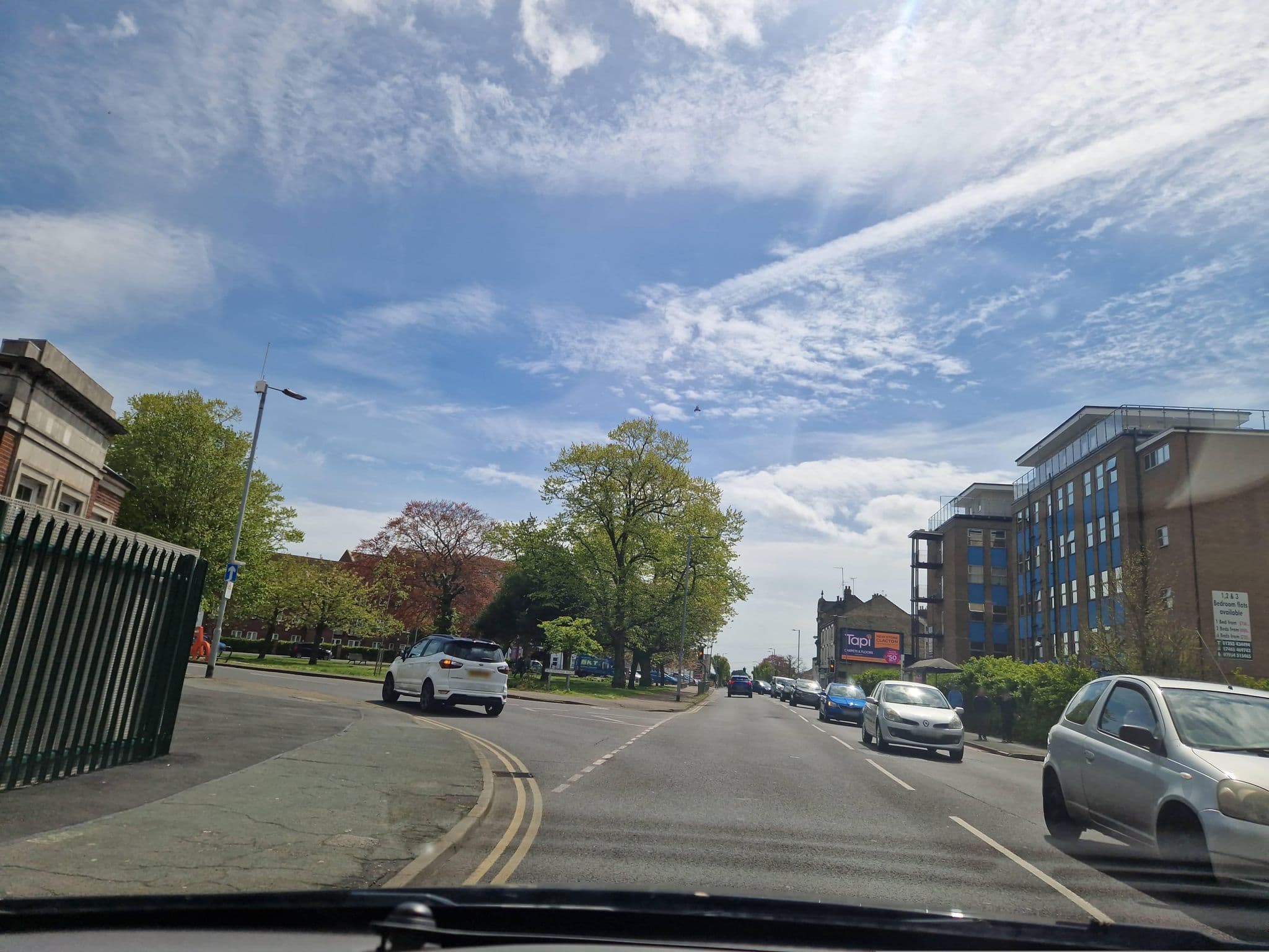 Street view near The Ghetto, Clacton-on-Sea — © edloach (CC BY-SA · Mapillary)