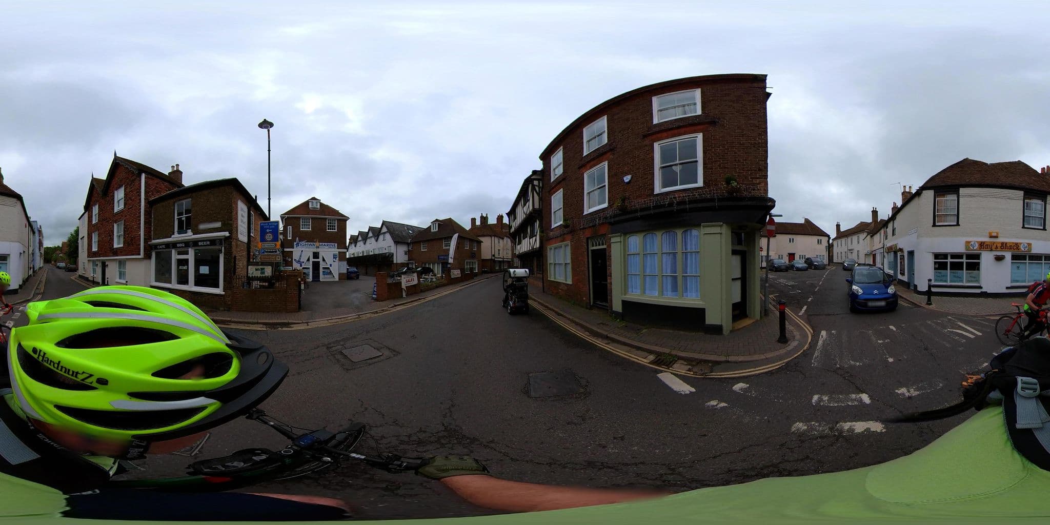 Street view near Fishermans Wharf & Pillory Gate Wharf Apartments, Sandwich — © jkingsleya (CC BY-SA · Mapillary)