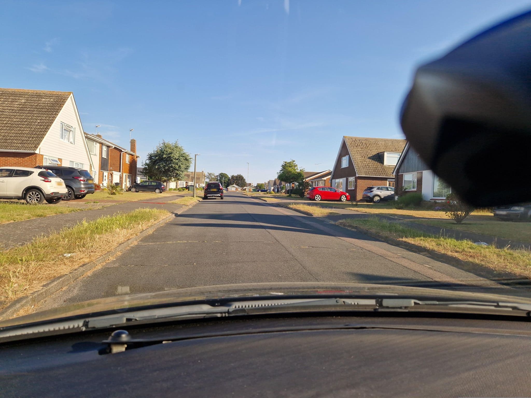 Street view near Holland Haven, Clacton-on-Sea — © edloach (CC BY-SA · Mapillary)