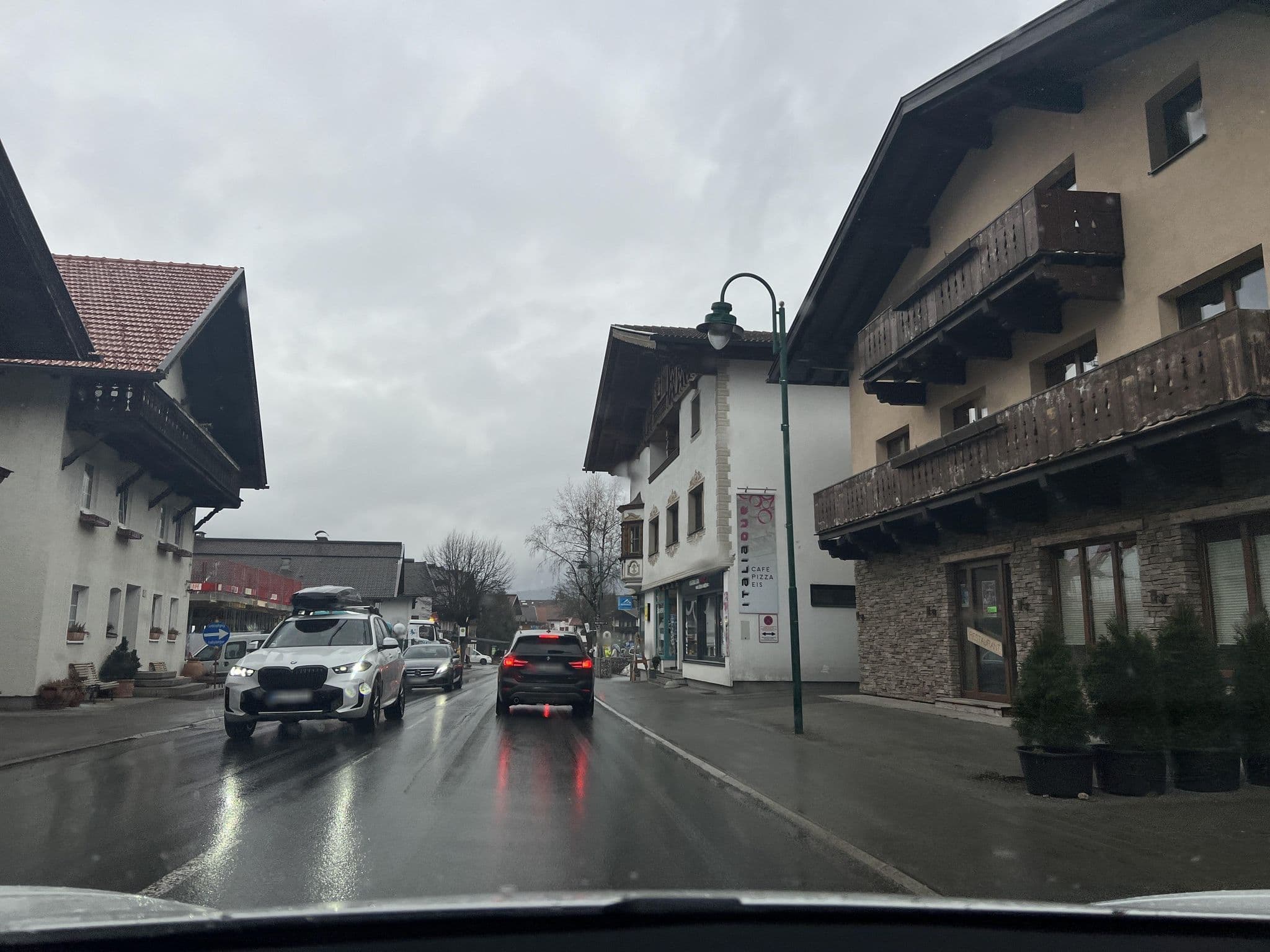 Street view near Almrausch, Lermoos — © ottor (CC BY-SA · Mapillary)