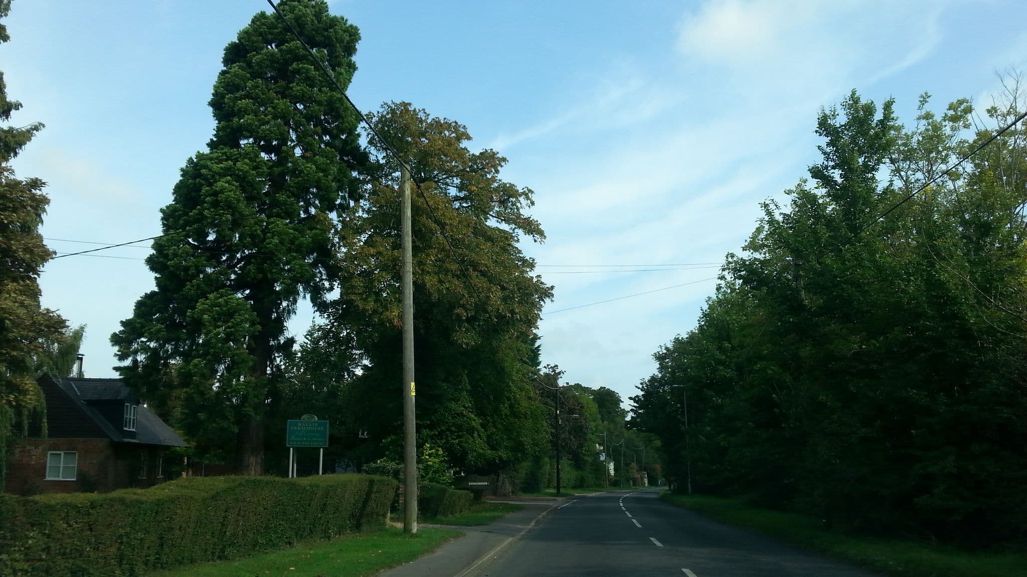 Street view near Wallis Farm House, Comberton — © adam2 (CC BY-SA · Mapillary)
