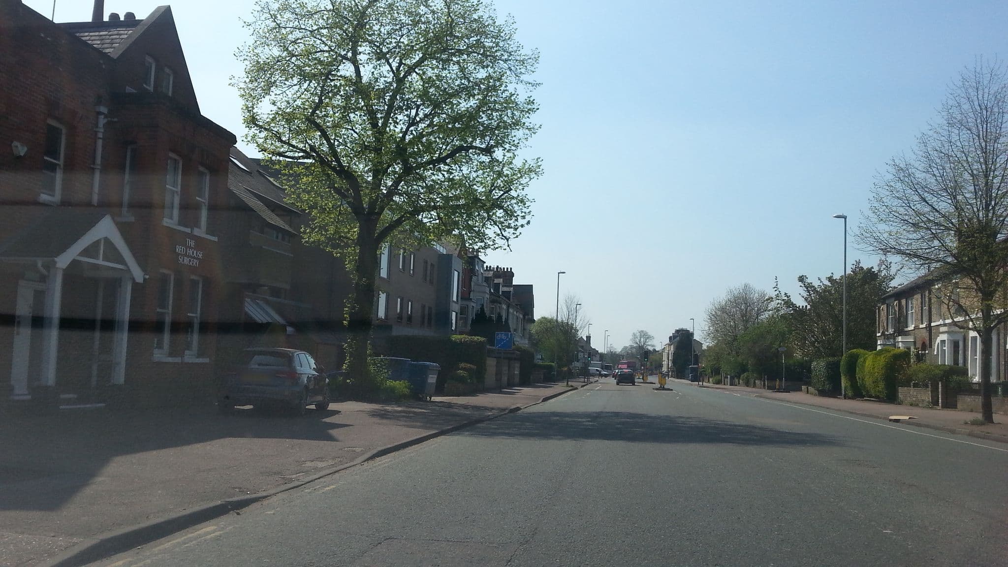 Street view near Lynwood House, Cambridge — © adam2 (CC BY-SA · Mapillary)