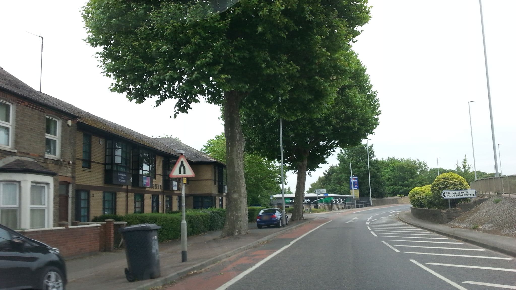 Street view near Your Space Apartments, Cambridge — © adam2 (CC BY-SA · Mapillary)