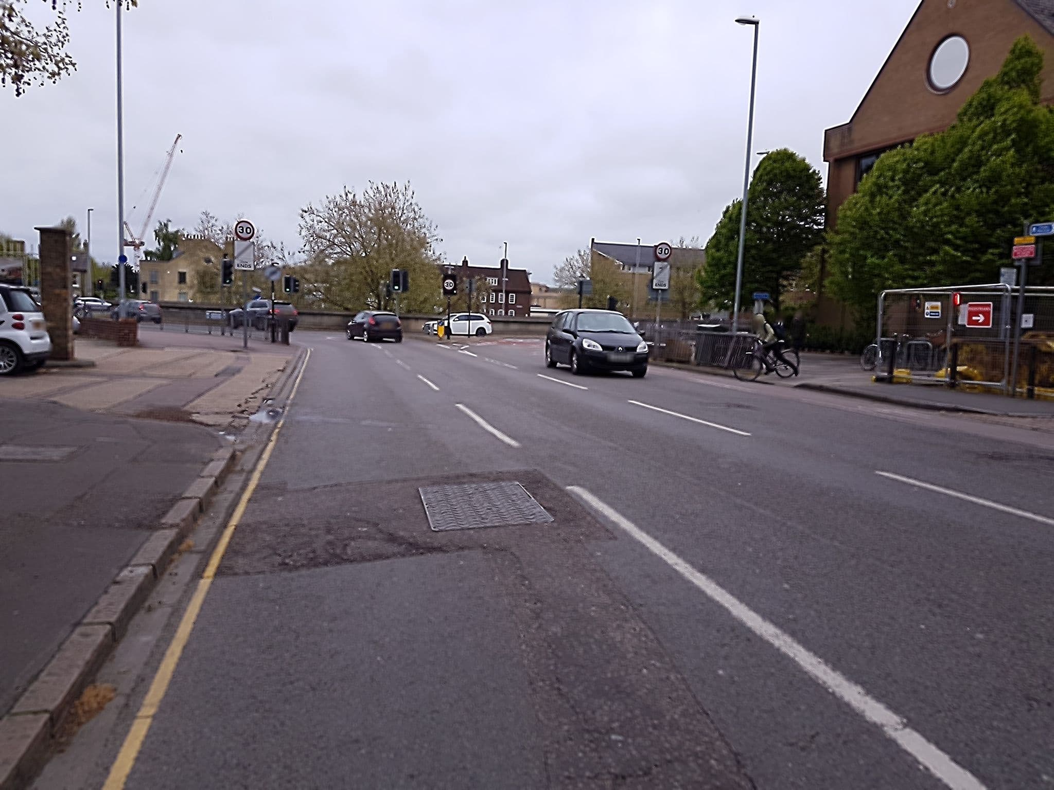 Street view near Camstay Riverside, Cambridge — © cyclestreets (CC BY-SA · Mapillary)