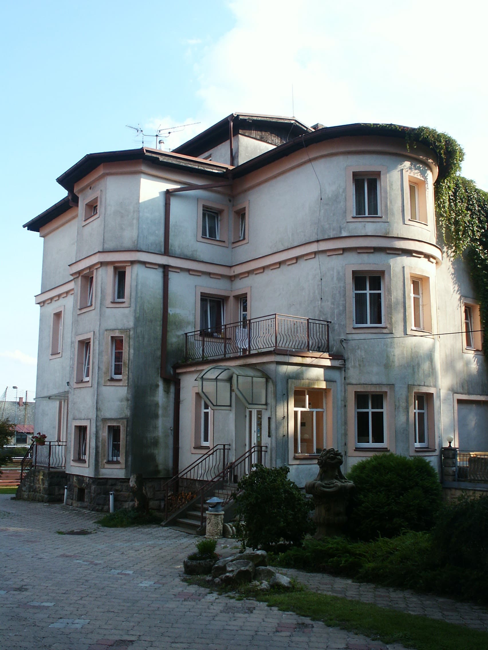 Pension Trautenberk (via Wikimedia Commons, CC BY-SA 3.0)