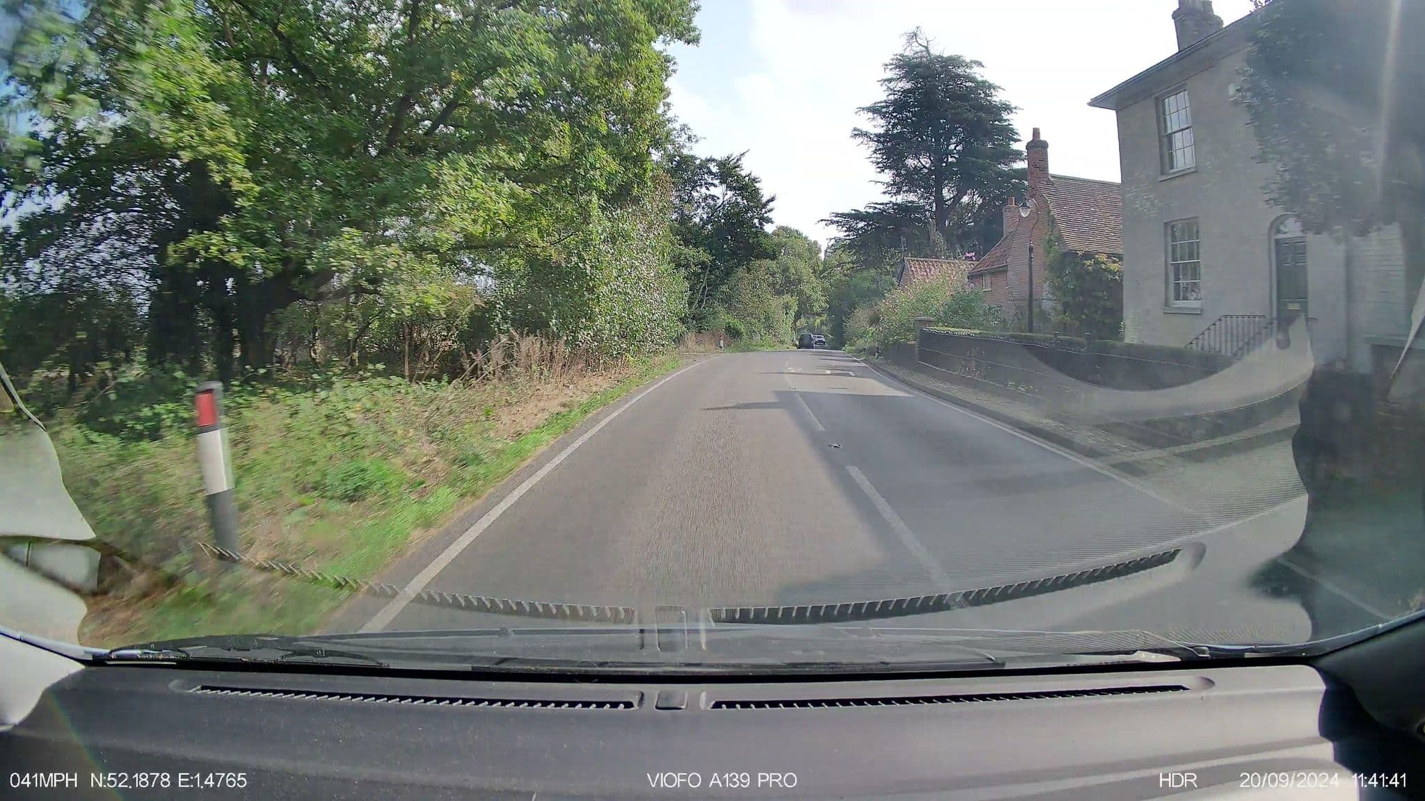 Street view near "Queenies", Saxmundham — © IpswichEdits (CC BY-SA · Mapillary)