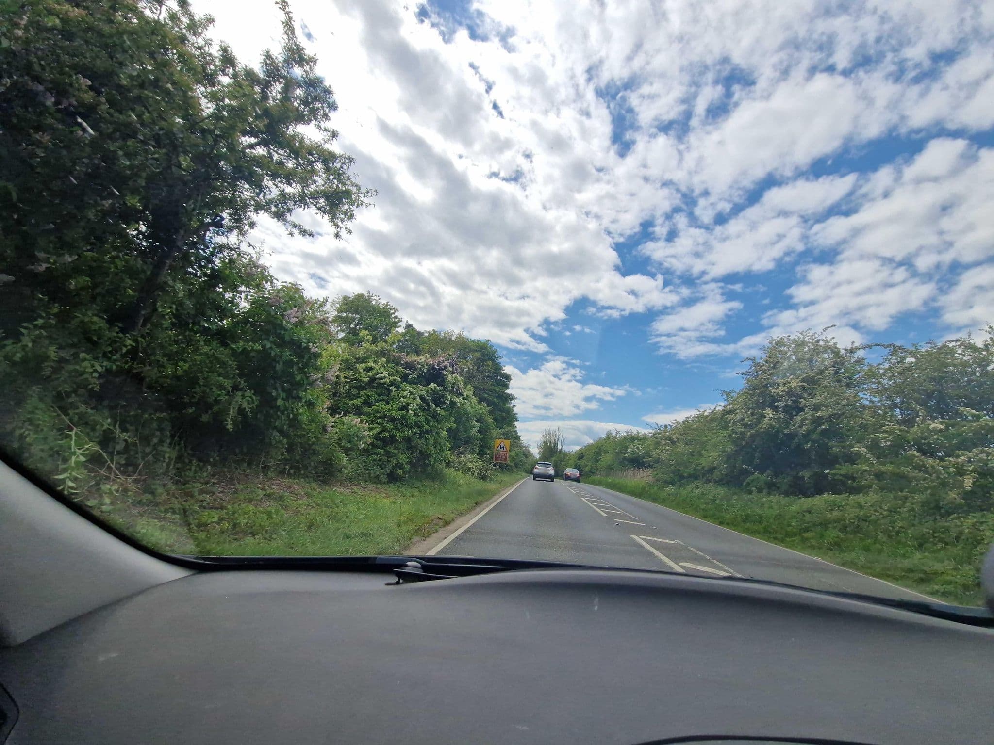 Street view near Salmons Leap, Kessingland — © edloach (CC BY-SA · Mapillary)