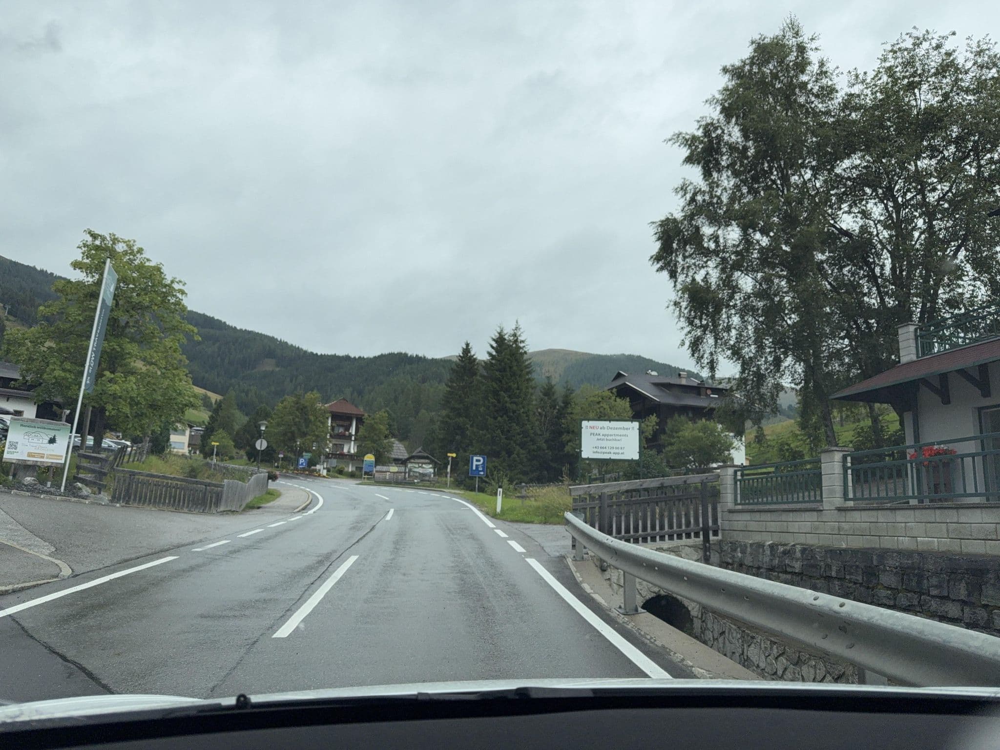 Street view near Gästehaus Elizabeth, Radenthein — © ottor (CC BY-SA · Mapillary)