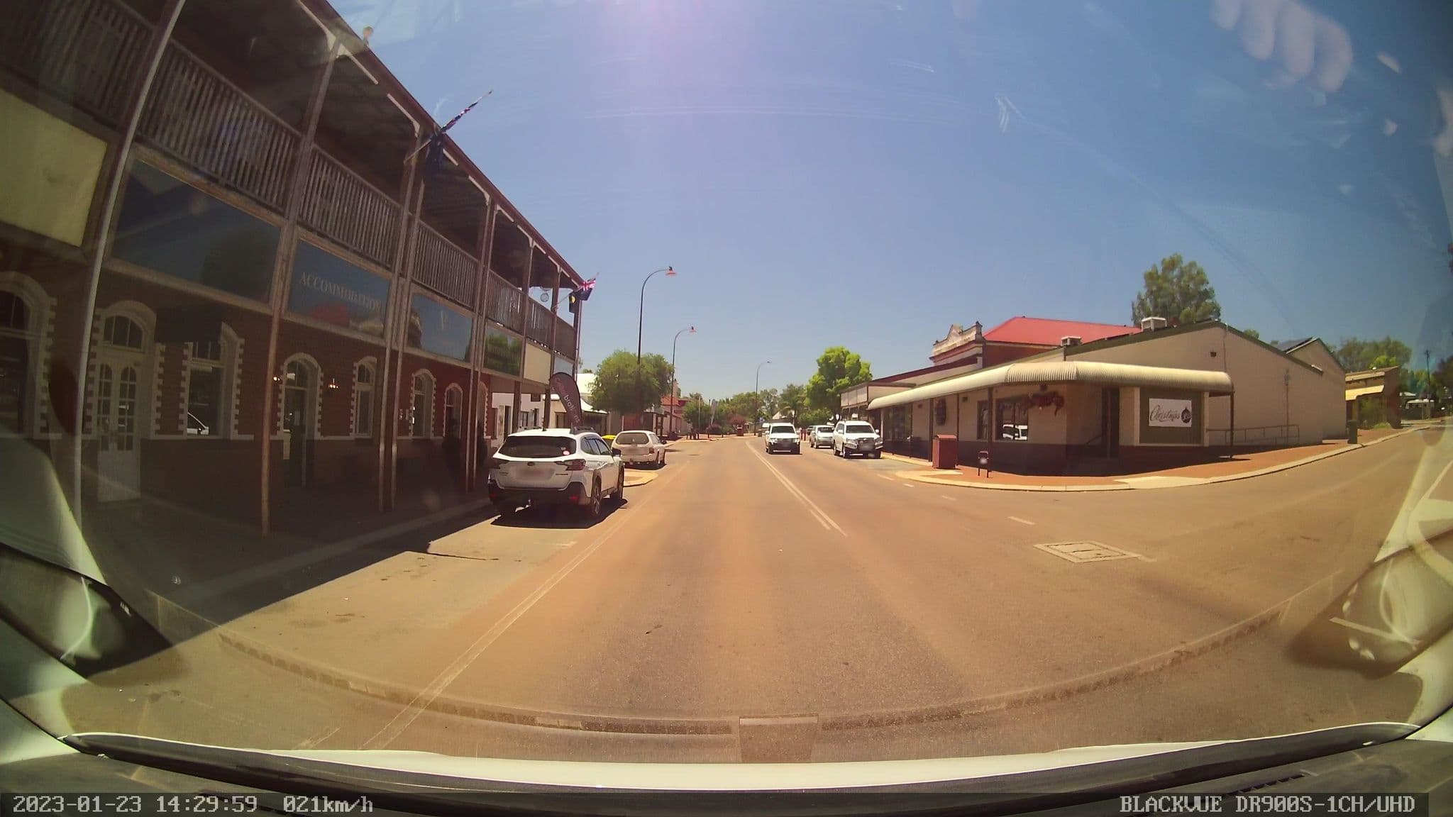 Street view near Victoria Hotel, Toodyay — © bob3bob3 (CC BY-SA · Mapillary)