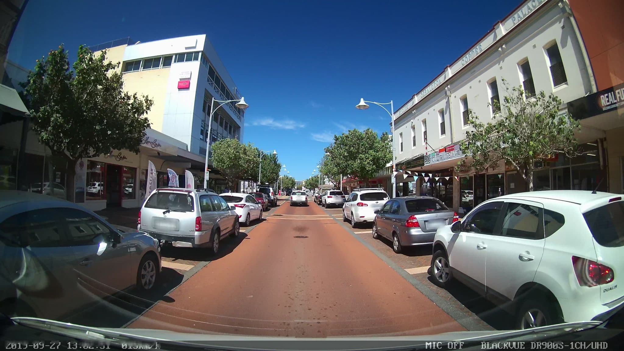 Street view near Cameliers Guest House, Geraldton city centre — © bob3bob3 (CC BY-SA · Mapillary)