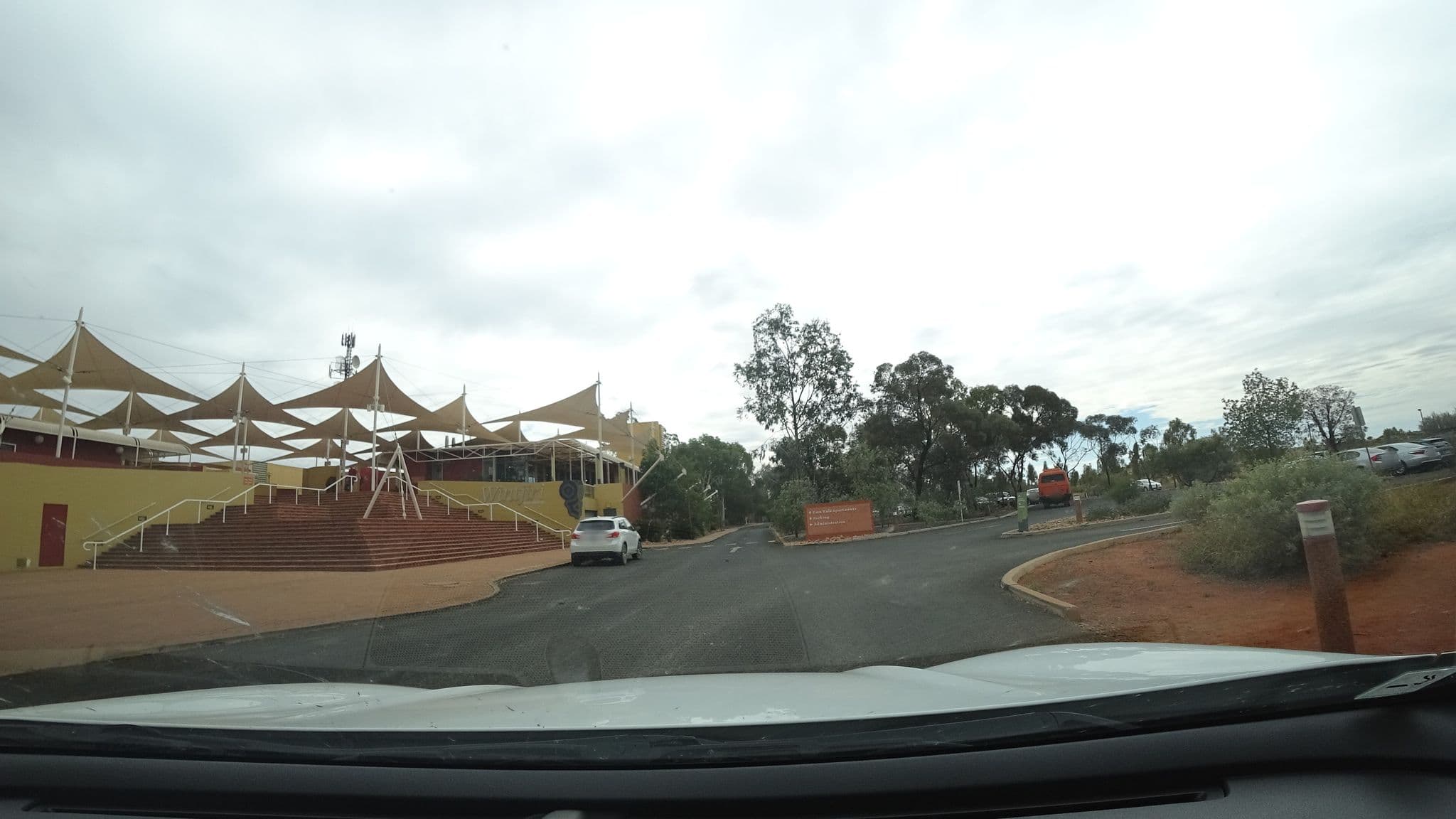 Street view near desert gardens hotel & emu walk apartments reception, Yulara — © aharvey (CC BY-SA · Mapillary)