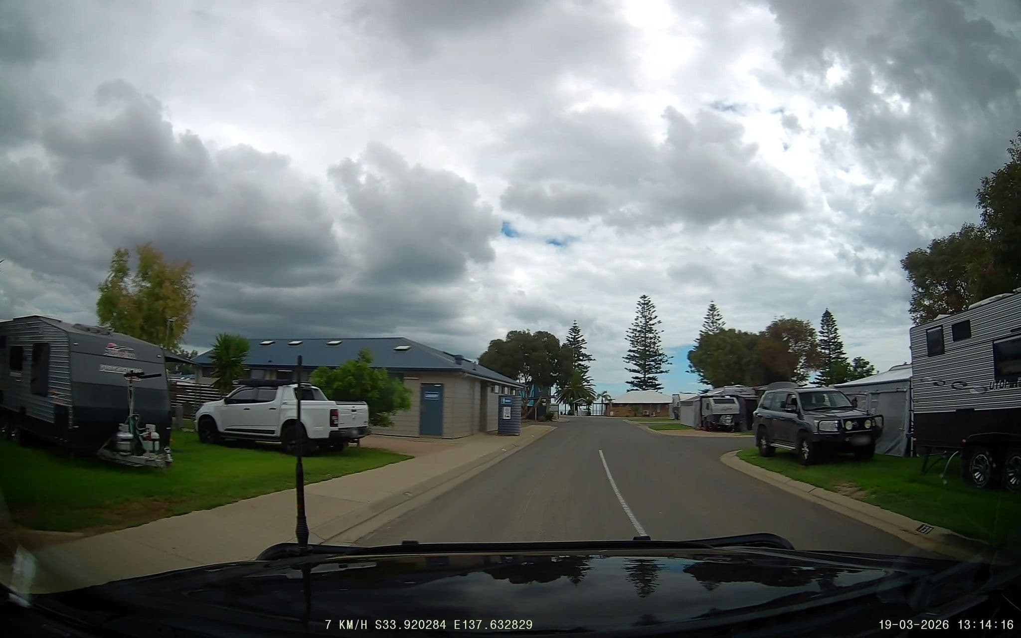 Street view near Toy Hauler @ Wallaroo, Wallaroo — © fizzie (CC BY-SA · Mapillary)