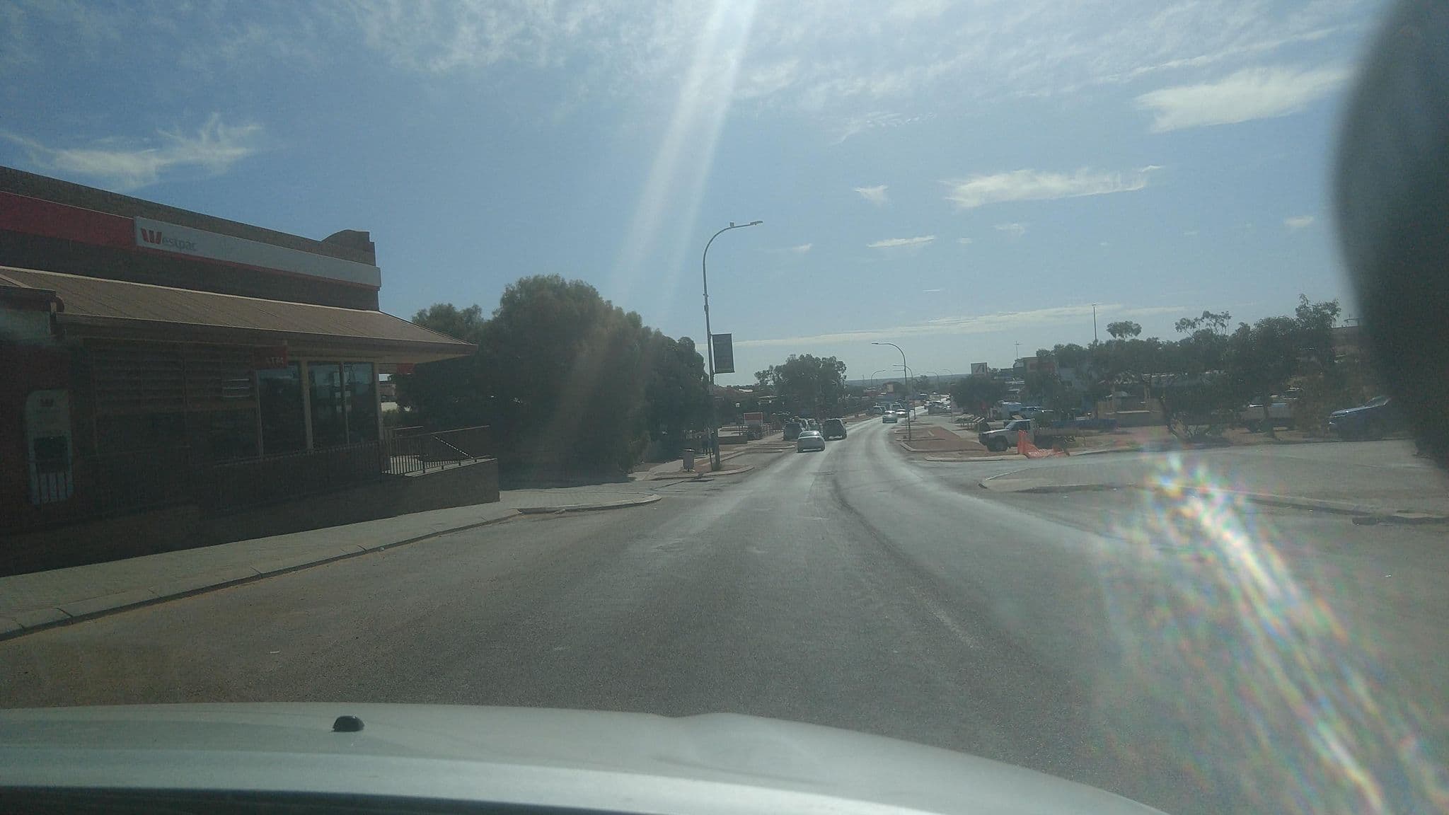 Street view near Opal Inn, Coober Pedy — © KarlDamon (CC BY-SA · Mapillary)