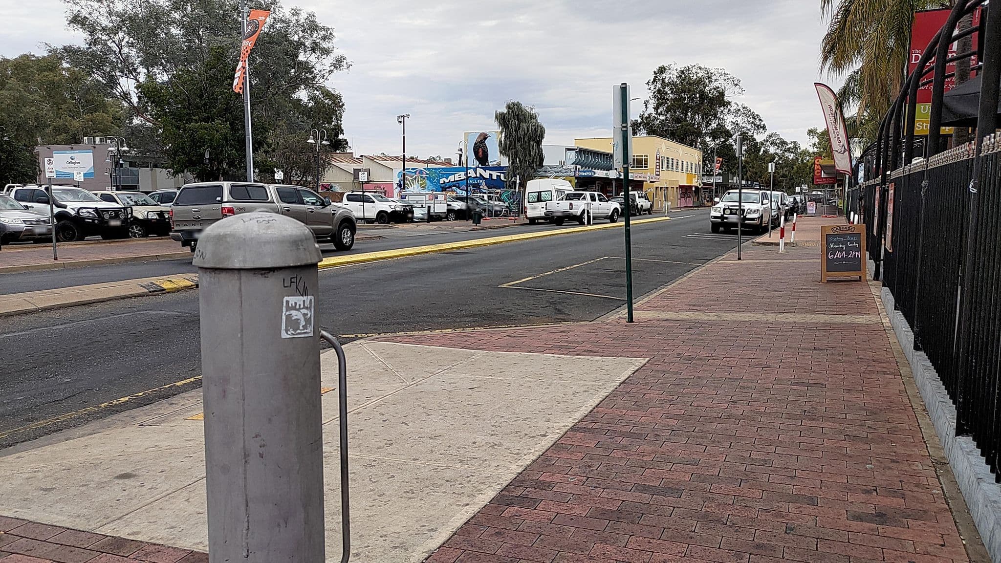 Street view near Erldunda Roadhouse, Alice Springs — © aceini (CC BY-SA · Mapillary)