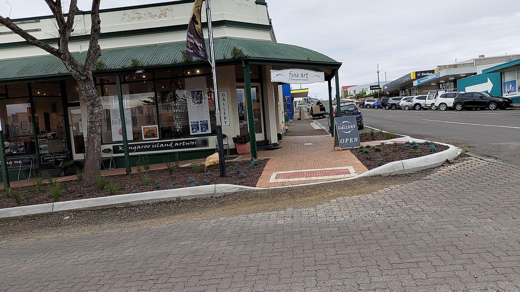 Street view near Queenscliff Hotel, Kingscote — © aceini (CC BY-SA · Mapillary)