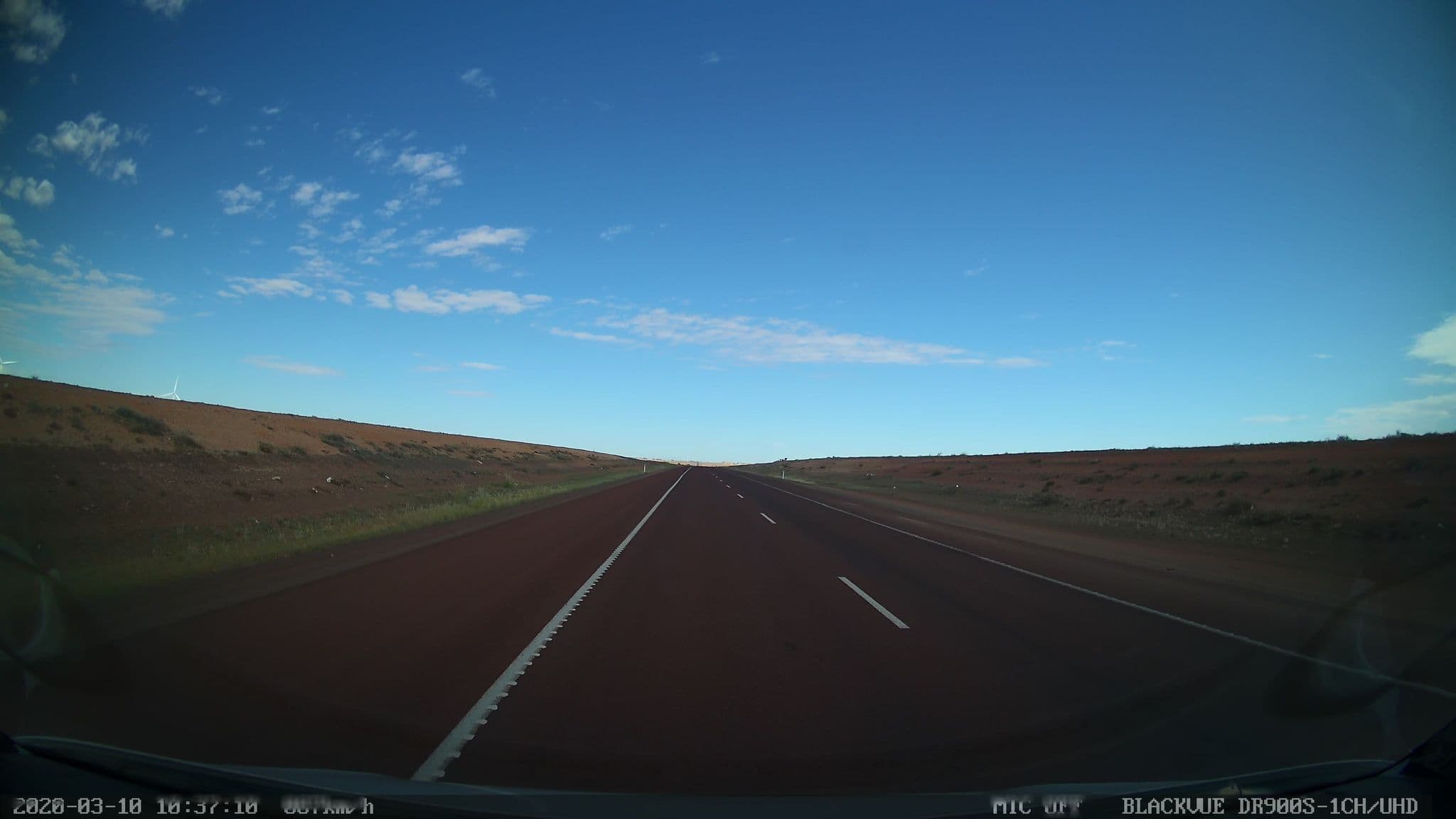 Street view near Stuart Caravan Park, Coober Pedy — © bob3bob3 (CC BY-SA · Mapillary)
