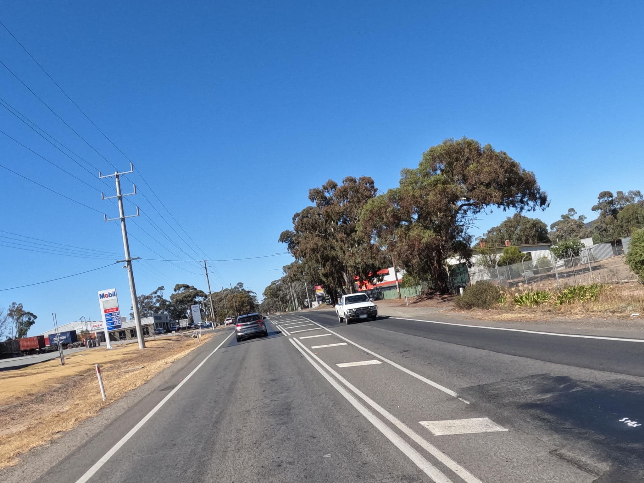 Street view near Hi-Way 8 Motor Inn, Stawell — © skillsy (CC BY-SA · Mapillary)