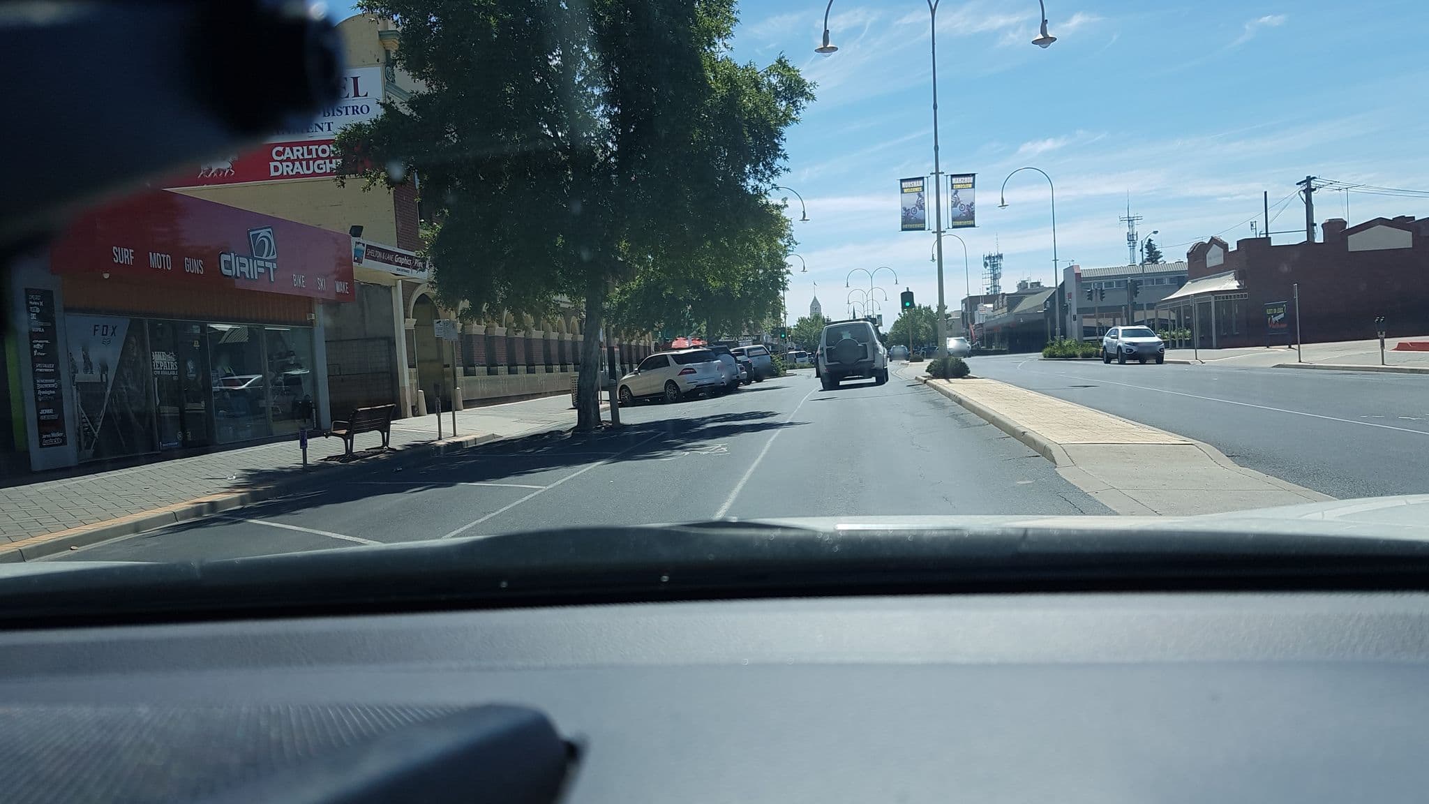 Street view near Comfort Inn, Horsham — © ramupadhyaya (CC BY-SA · Mapillary)