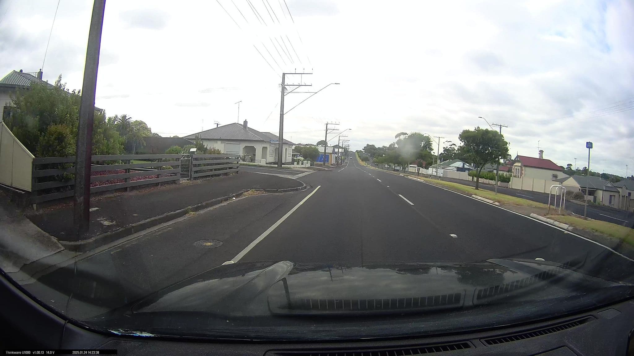 Street view near Mount Gambier Function & Event Venue Econo Lodge Mount Gambier, Mount Gambier — © maxim752 (CC BY-SA · Mapillary)