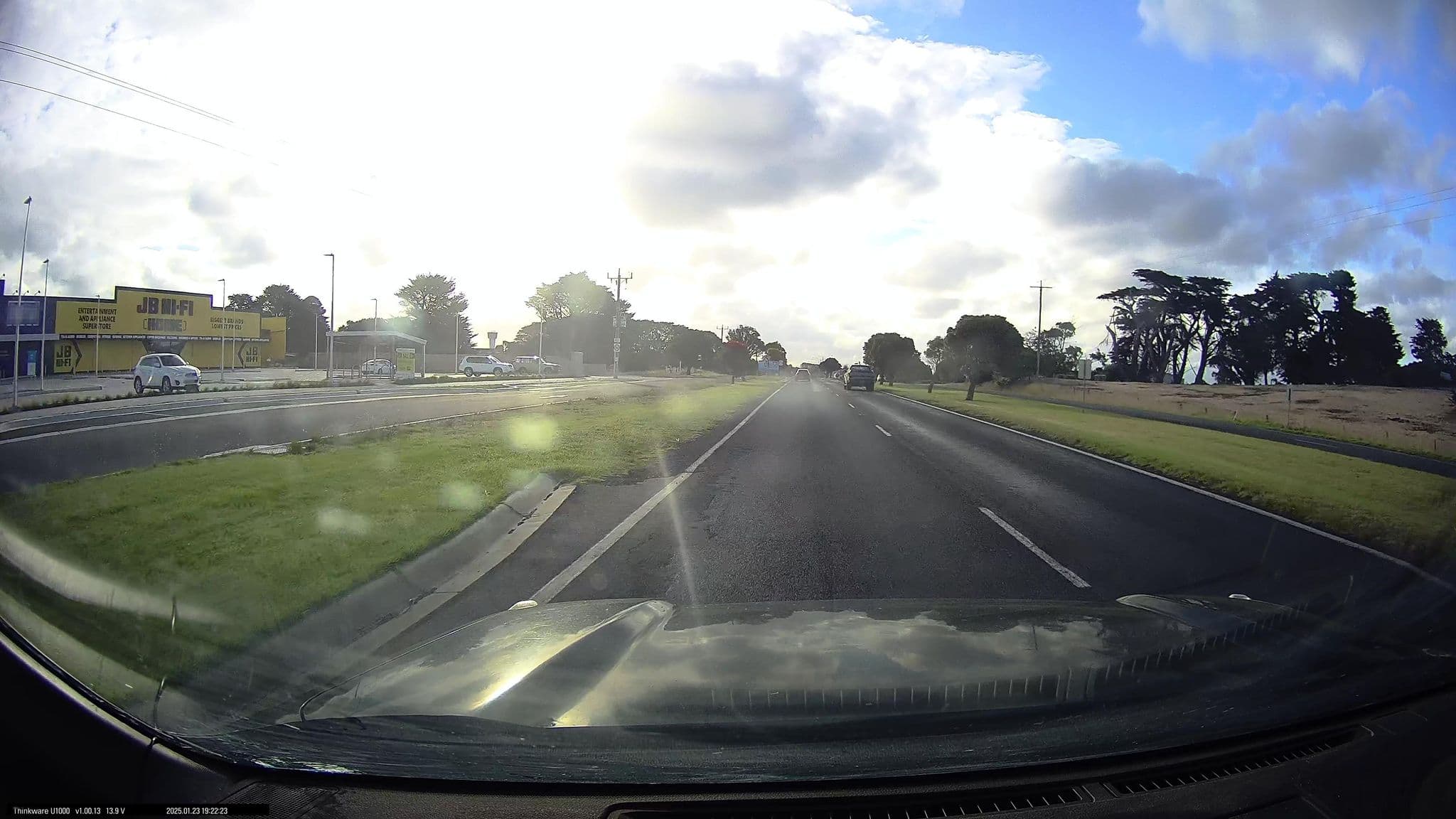 Street view near Best Western, Warrnambool — © maxim752 (CC BY-SA · Mapillary)