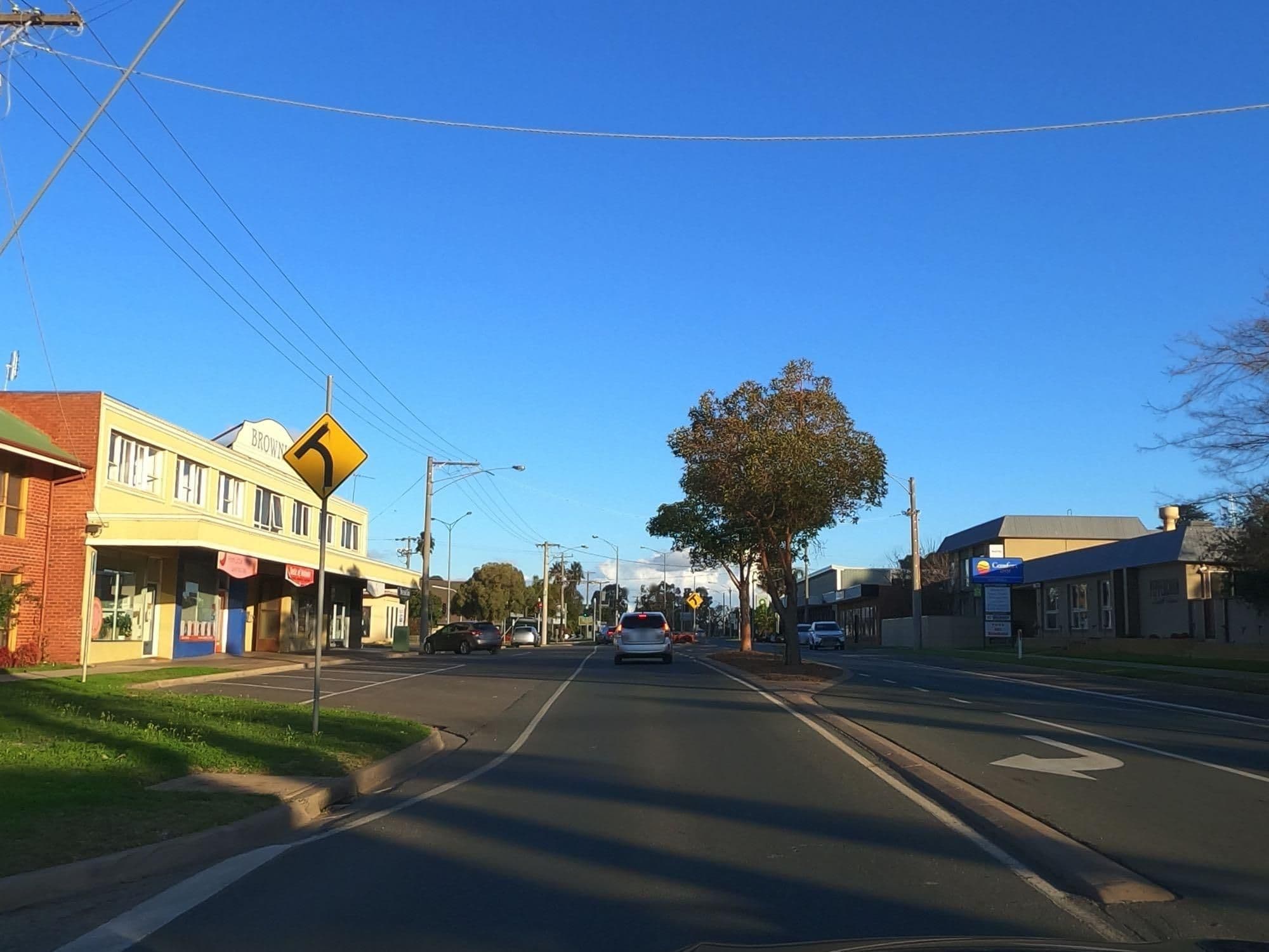 Street view near Paruna Motel Swan Hill, Swan Hill — © r33za (CC BY-SA · Mapillary)