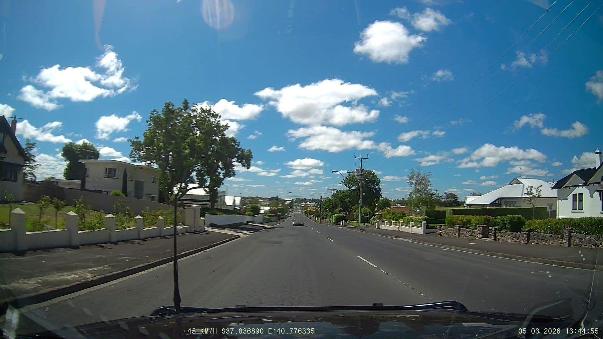 Street view near Colwyn House Bed and Breakfast, Mount Gambier — © fizzie (CC BY-SA · Mapillary)