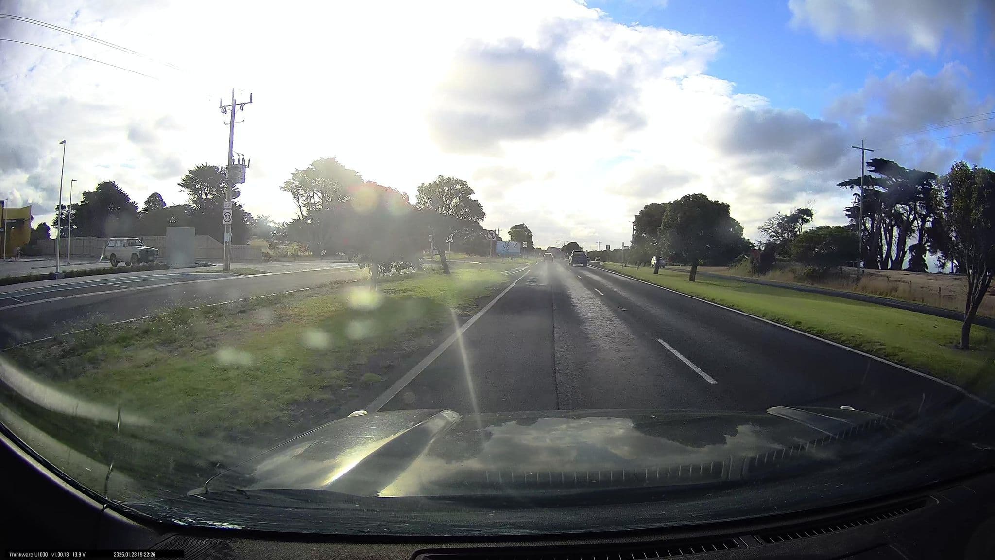 Street view near Gateway Motor Inn, Warrnambool — © maxim752 (CC BY-SA · Mapillary)