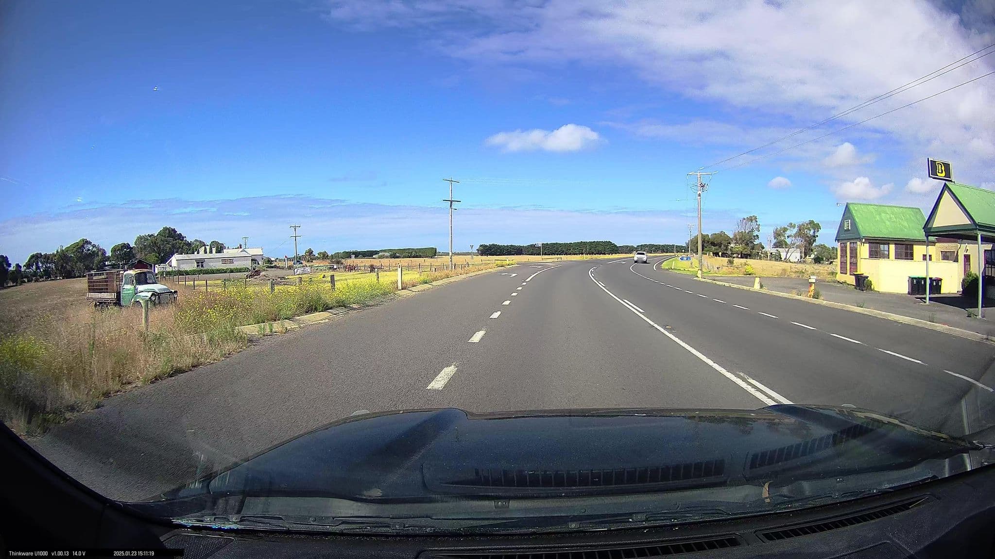 Street view near Killarney Hotel-Motel, Koroit — © maxim752 (CC BY-SA · Mapillary)