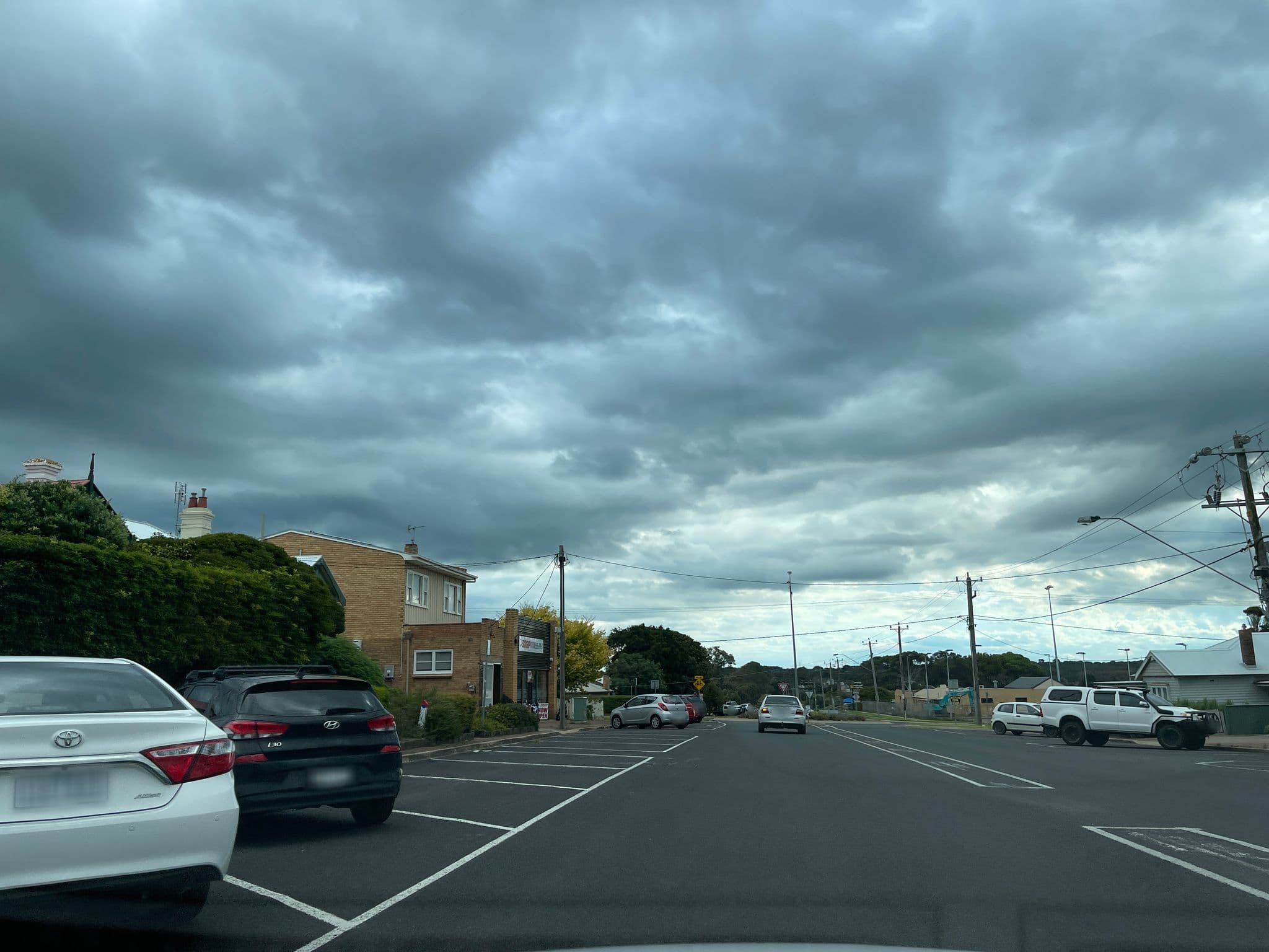 Street view near The Finials, Portland — © gunzel (CC BY-SA · Mapillary)