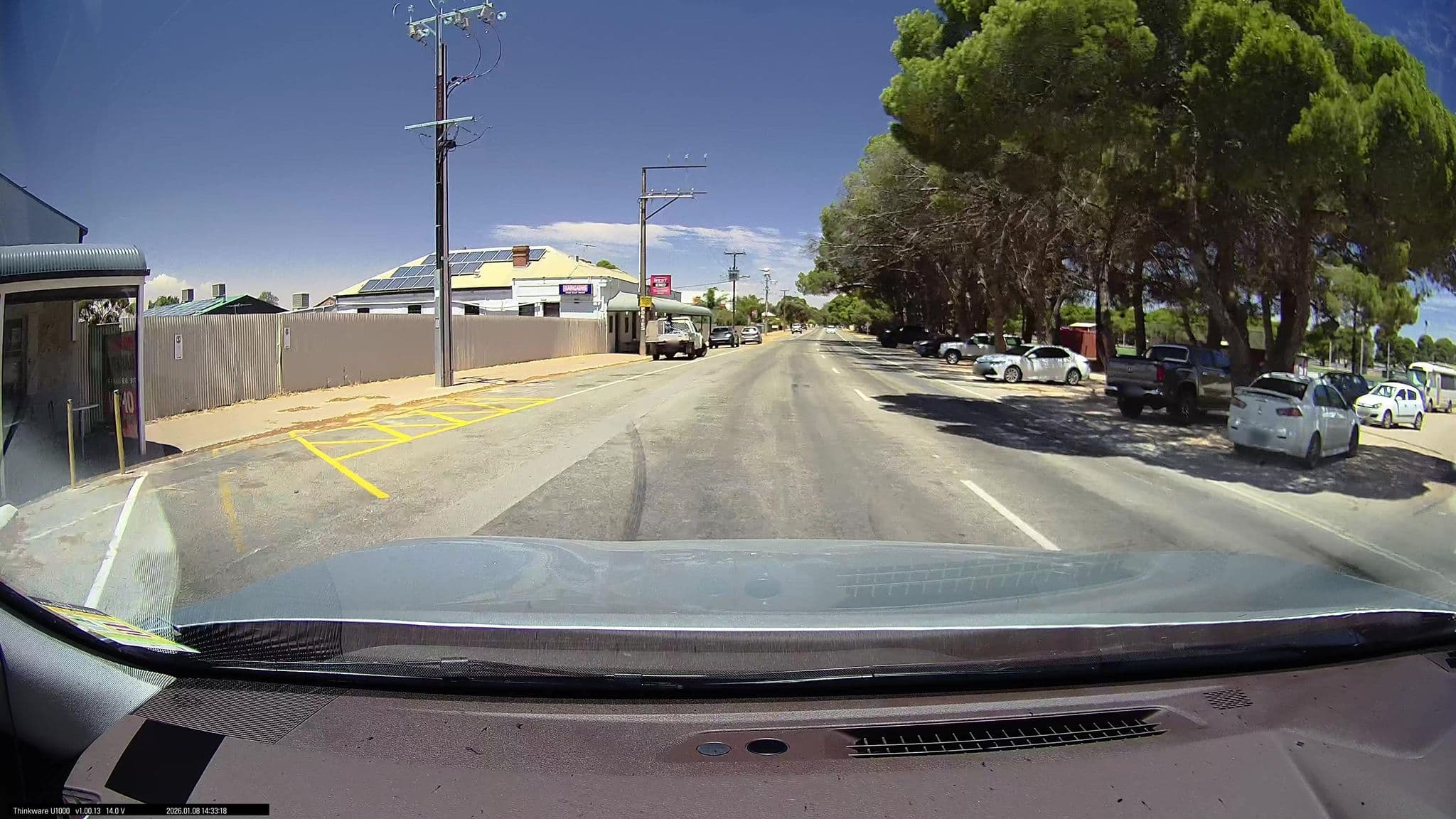 Street view near Two Wells Motel, Two Wells — © maxim752 (CC BY-SA · Mapillary)