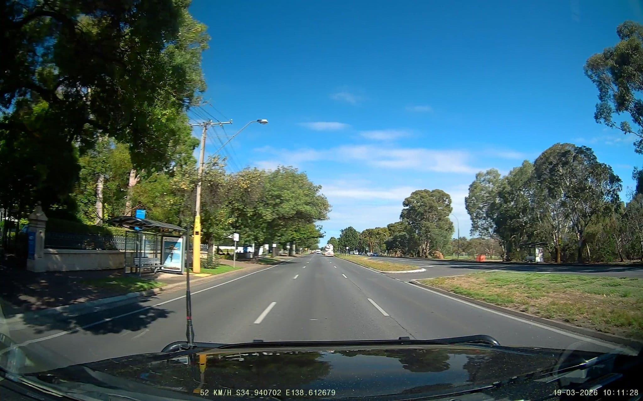 Street view near Quality Hotel Tiffins on the Park, Parkside — © fizzie (CC BY-SA · Mapillary)