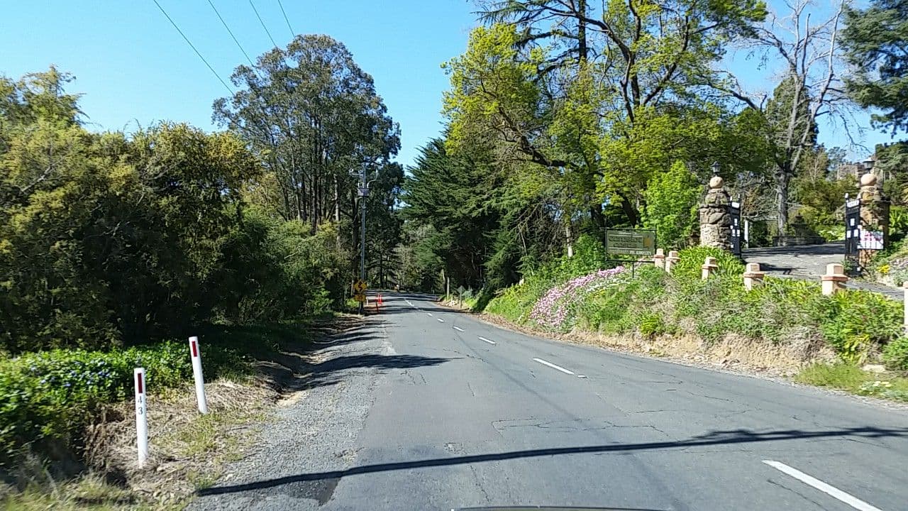 Street view near The Manor Basket Range, Adelaide Hills — © didz (CC BY-SA · Mapillary)