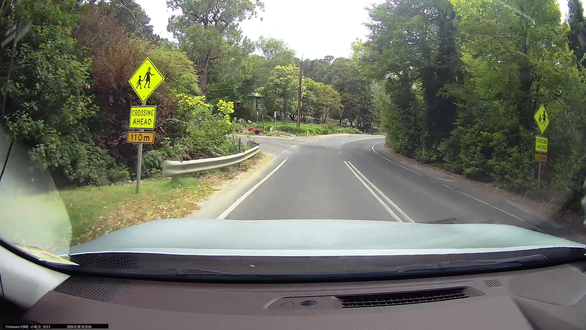 Street view near Crafers Cottages - Cherrytree Cottage, Crafers — © maxim752 (CC BY-SA · Mapillary)