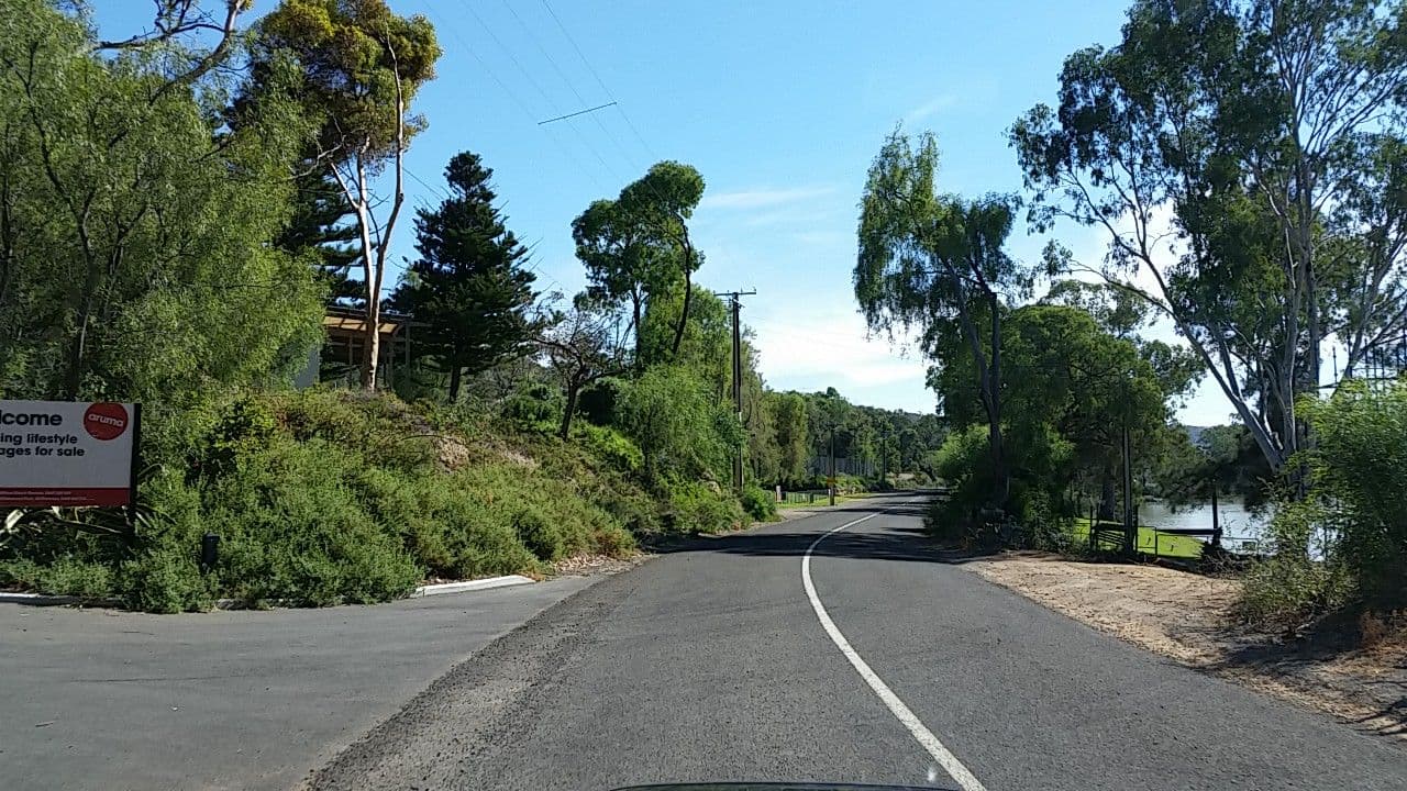 Street view near Aruma River Resort, Mannum — © didz (CC BY-SA · Mapillary)
