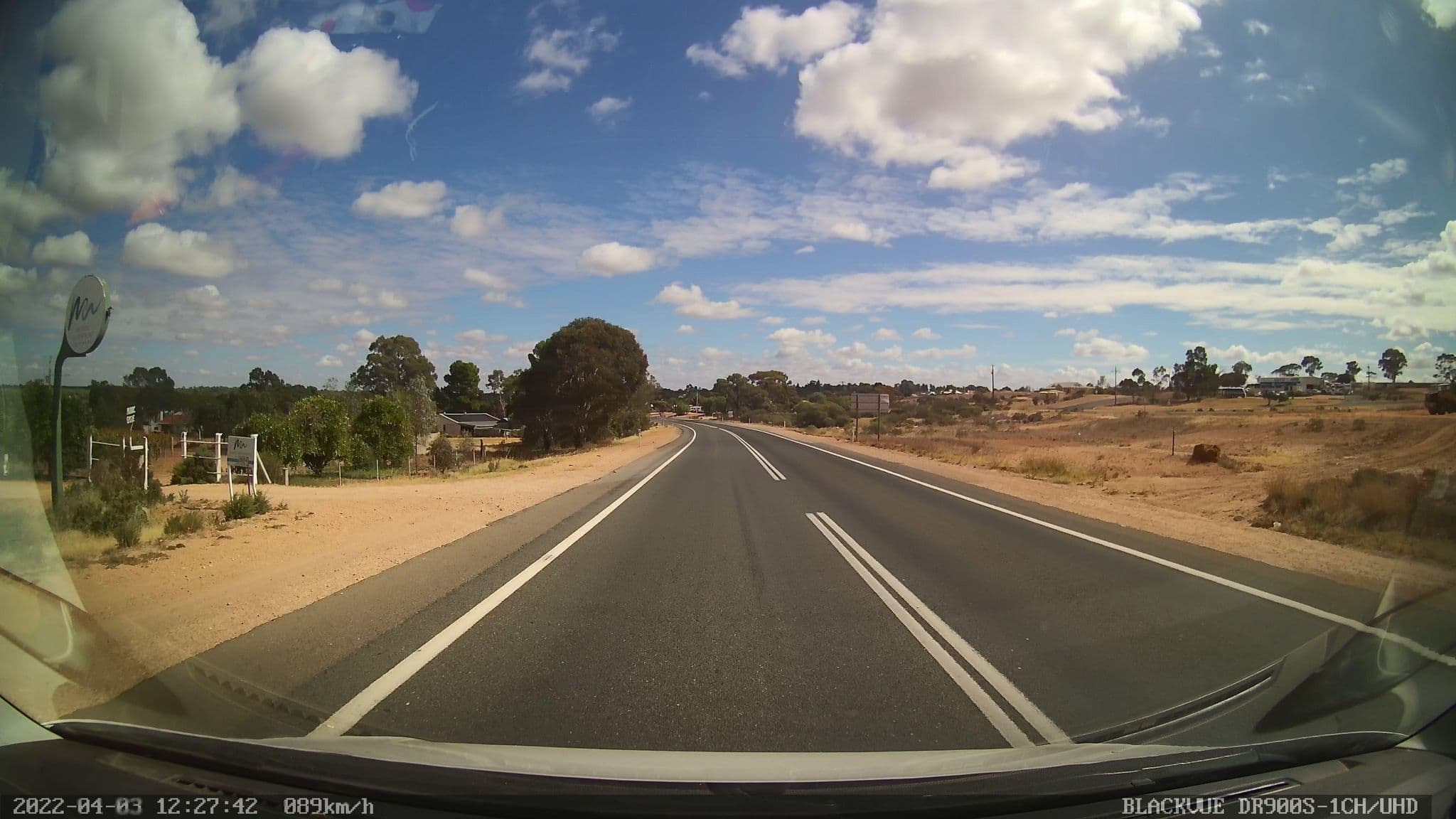 Street view near Mundic Waterfront Cottages, Paringa — © bob3bob3 (CC BY-SA · Mapillary)