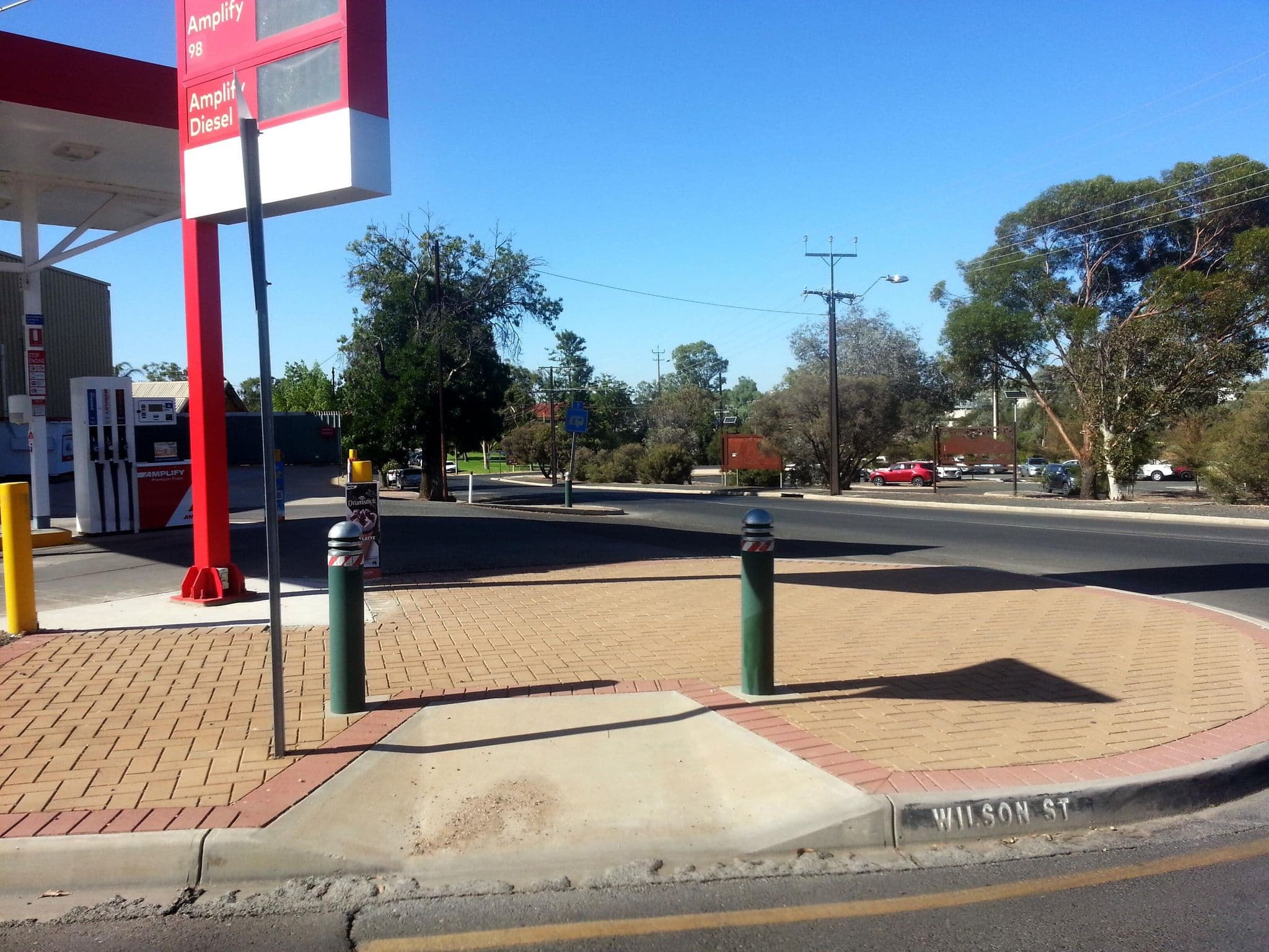 Street view near Our Little Gem Bed & Breakfast, Berri — © bob3bob3 (CC BY-SA · Mapillary)