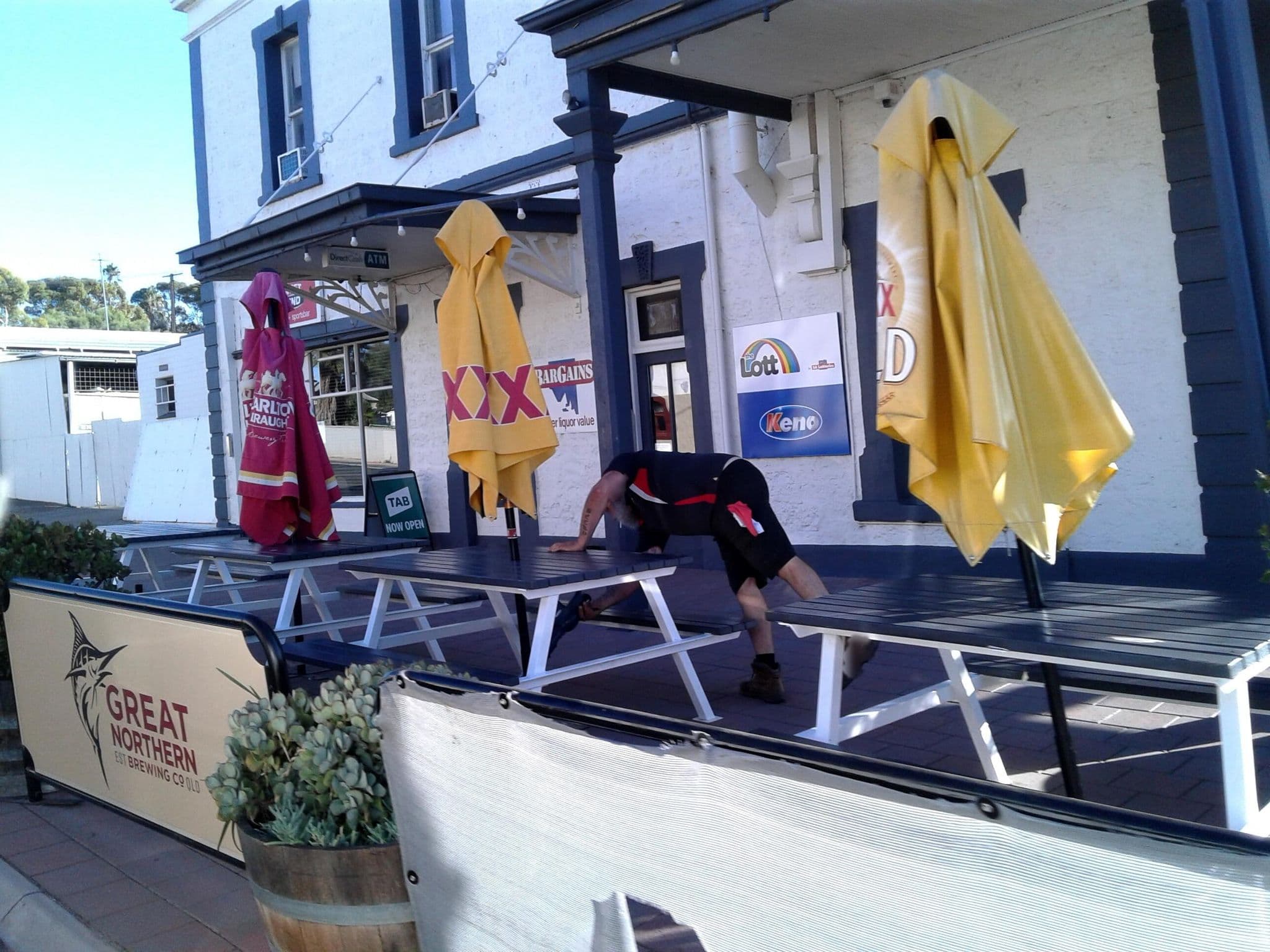 Street view near Commercial Hotel Morgan, Waikerie — © bob3bob3 (CC BY-SA · Mapillary)