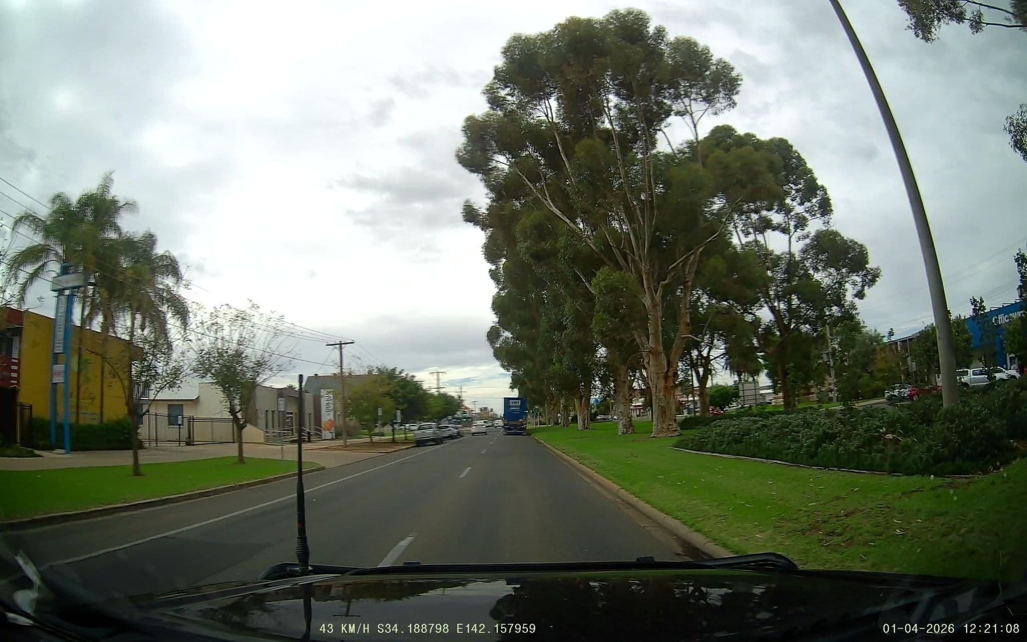 Street view near Plantation Motel, Mildura — © fizzie (CC BY-SA · Mapillary)