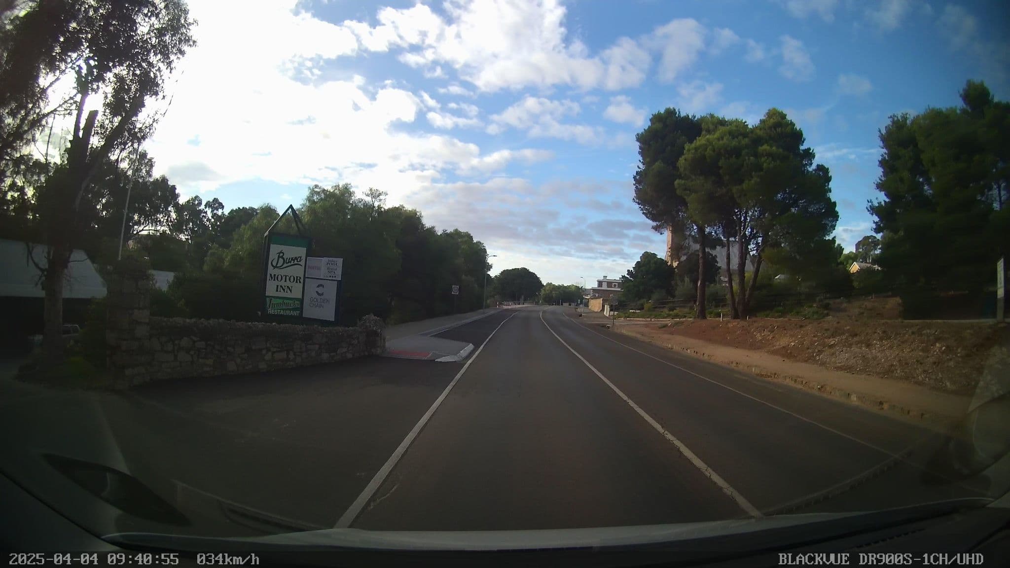 Street view near Jumbucks Restaurant, Burra — © bob3bob3 (CC BY-SA · Mapillary)