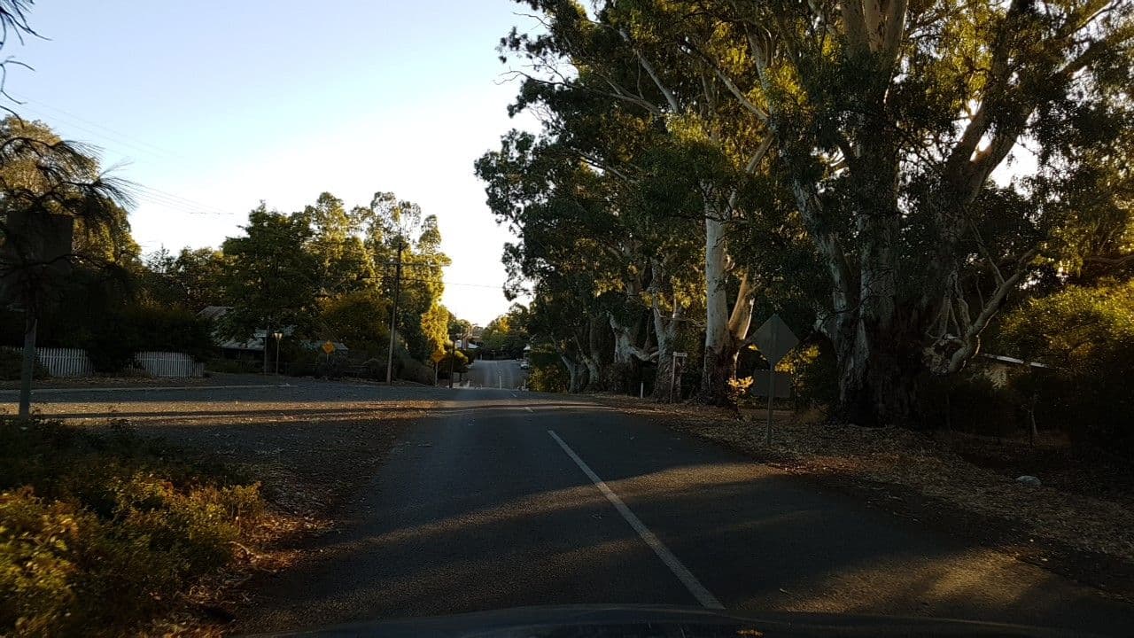 Street view near Daisy Manor, Clare — © didz (CC BY-SA · Mapillary)