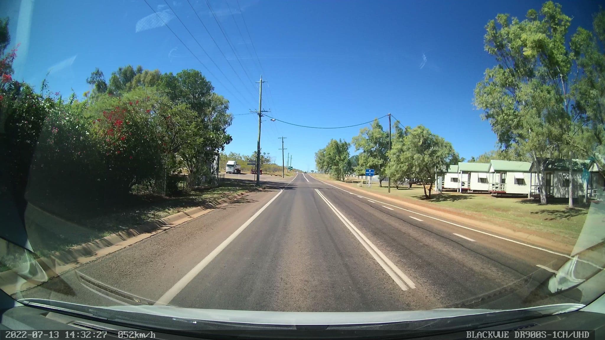 Street view near Gilbert Park Tourist Village, Cloncurry — © bob3bob3 (CC BY-SA · Mapillary)