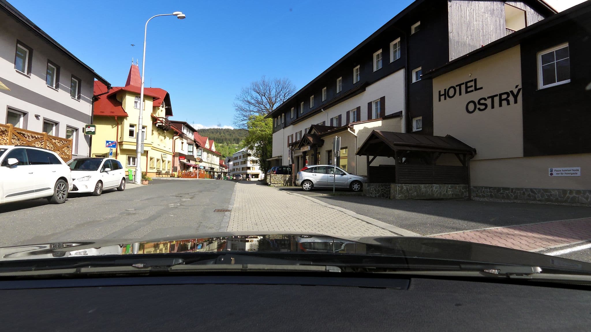 Street view near Hotel Šumava, Železná Ruda — © czmrtn (CC BY-SA · Mapillary)