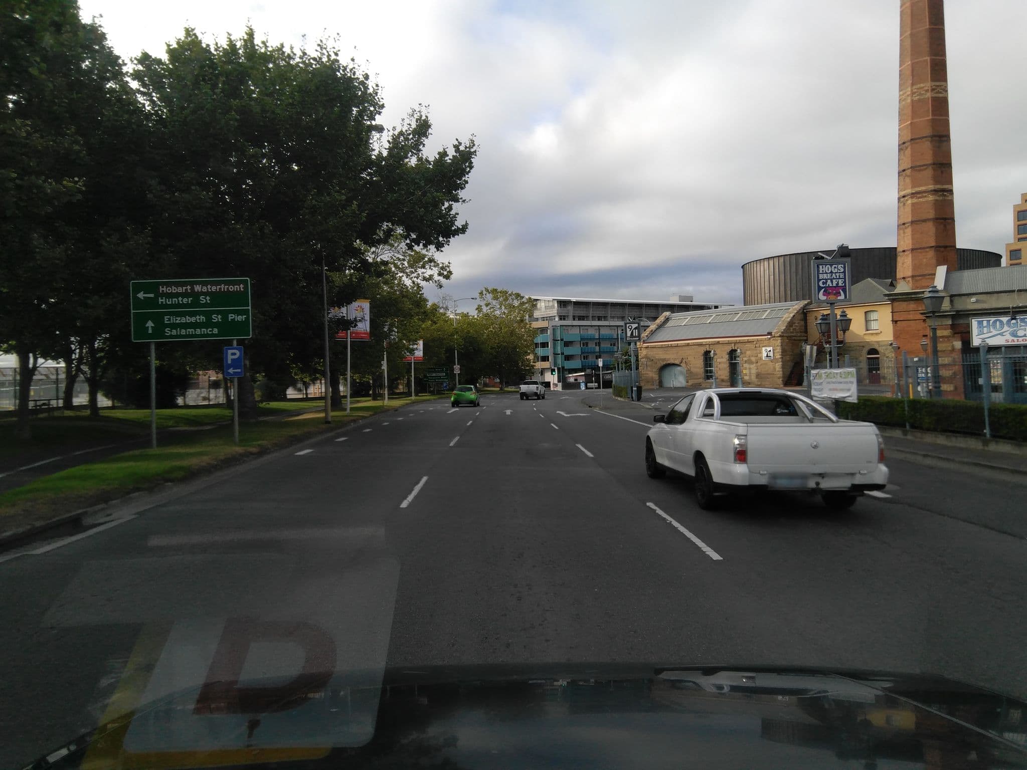 Street view near Highgate Apartments, Hobart — © spatialanalytics (CC BY-SA · Mapillary)