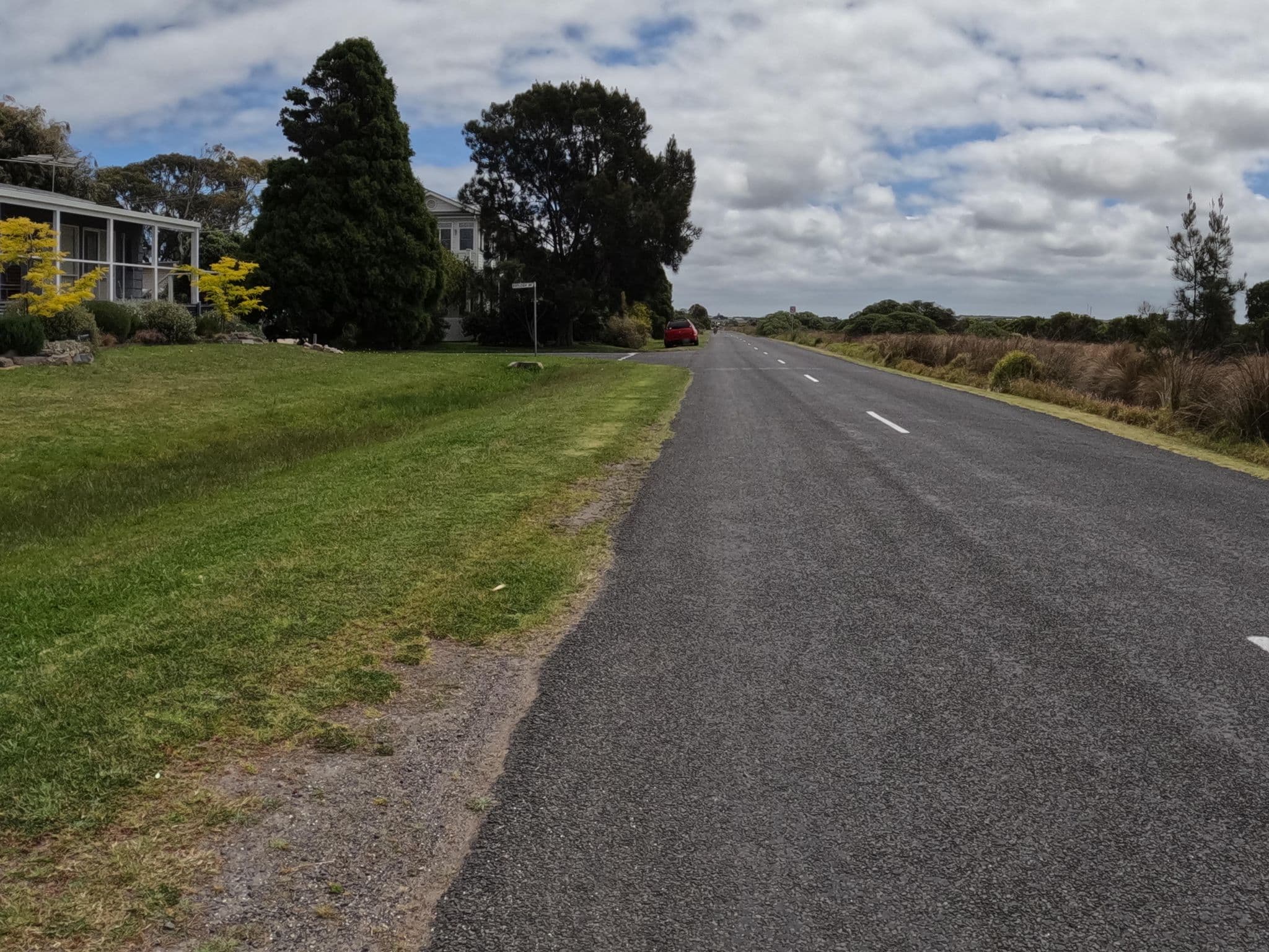 Street view near Bayview Hideaway, Point Lonsdale — © skillsy (CC BY-SA · Mapillary)