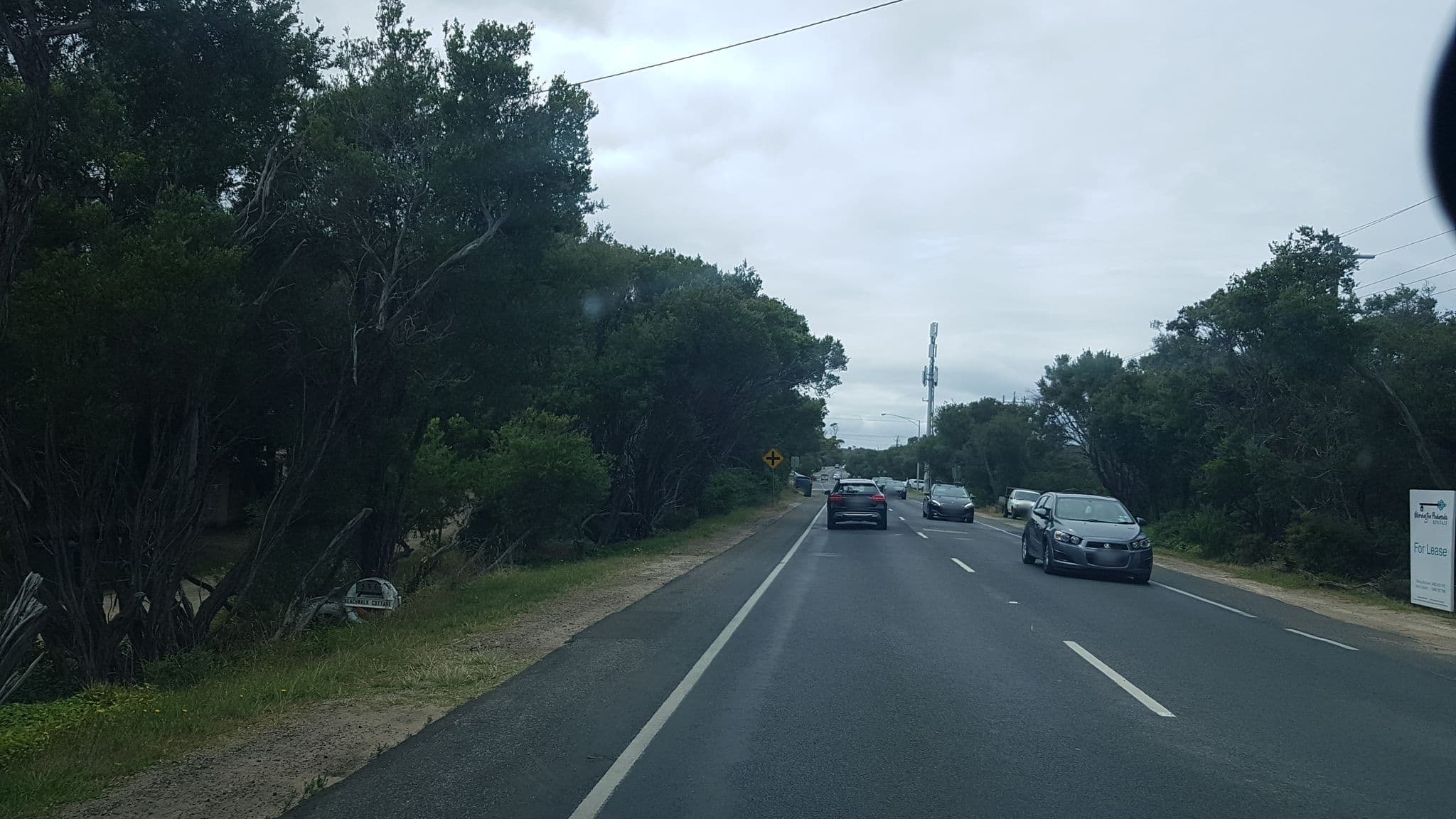 Street view near Beachwalk Cottage, Blairgowrie — © michaelmcbain (CC BY-SA · Mapillary)