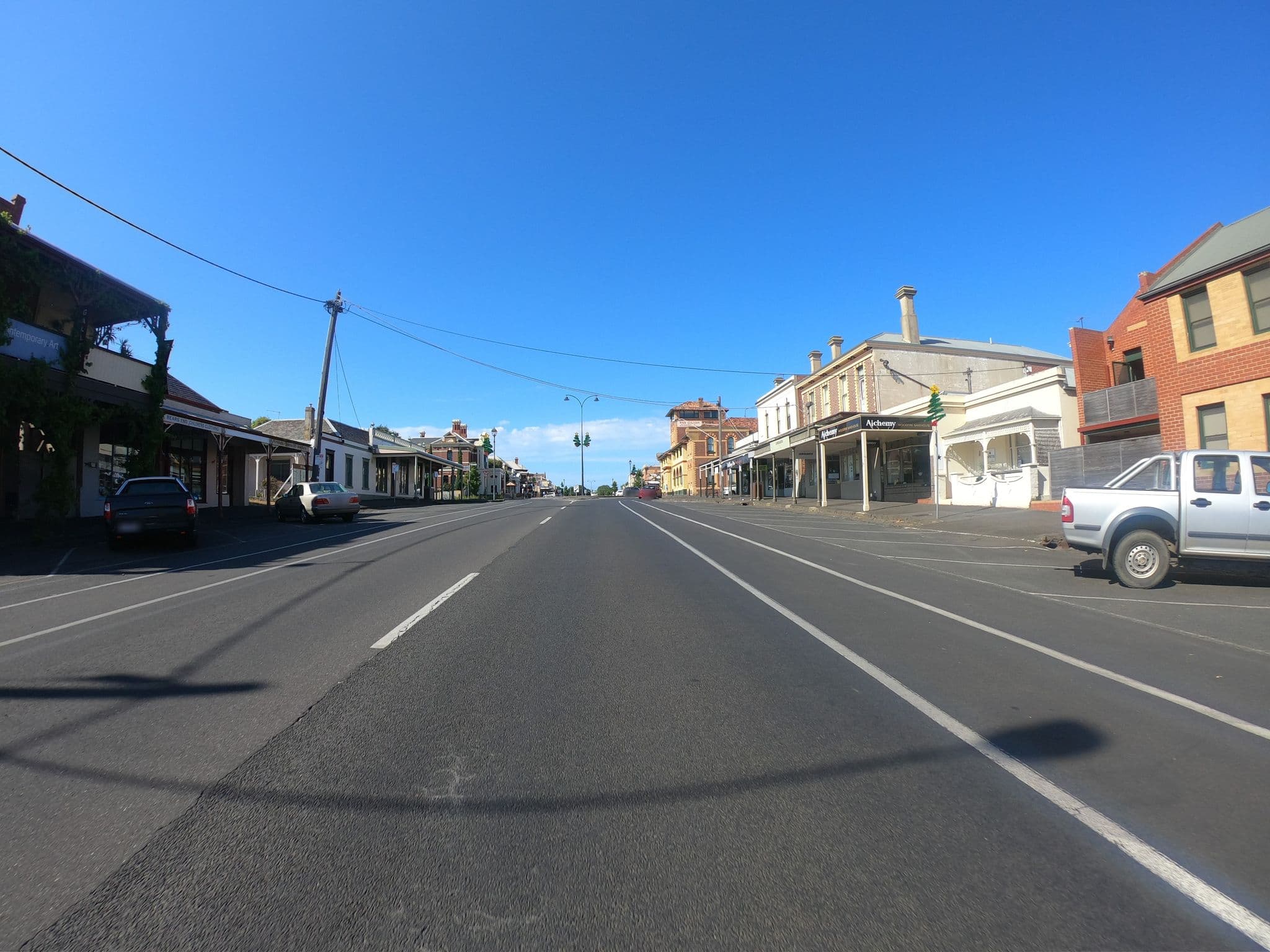 Street view near Salt Loft, Point Lonsdale — © eneerhut (CC BY-SA · Mapillary)