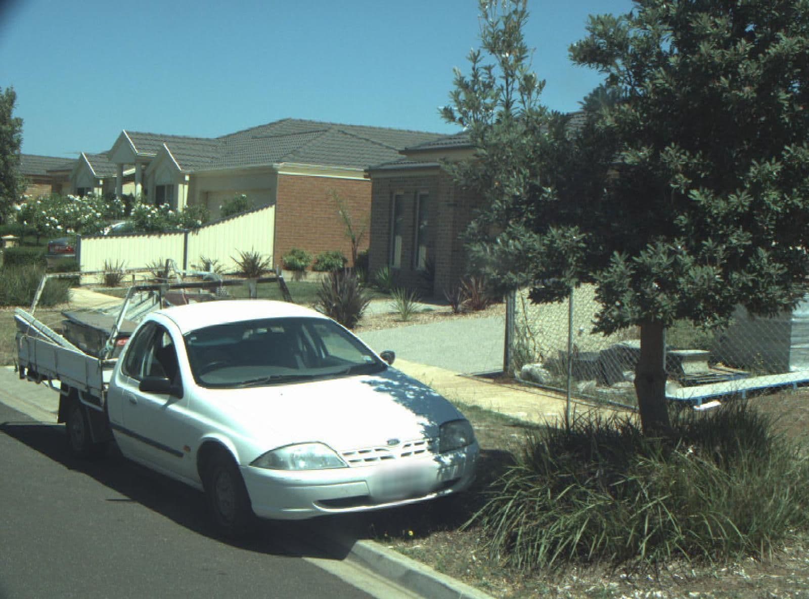 Street view near "Weekend at Tony's" & Tennille's Holiday House, Saint Leonards — © cogg (CC BY-SA · Mapillary)