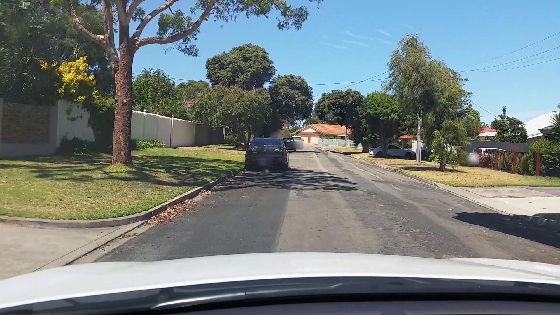 Street view near Beach Grove Villa, Mornington — © mattburt7 (CC BY-SA · Mapillary)